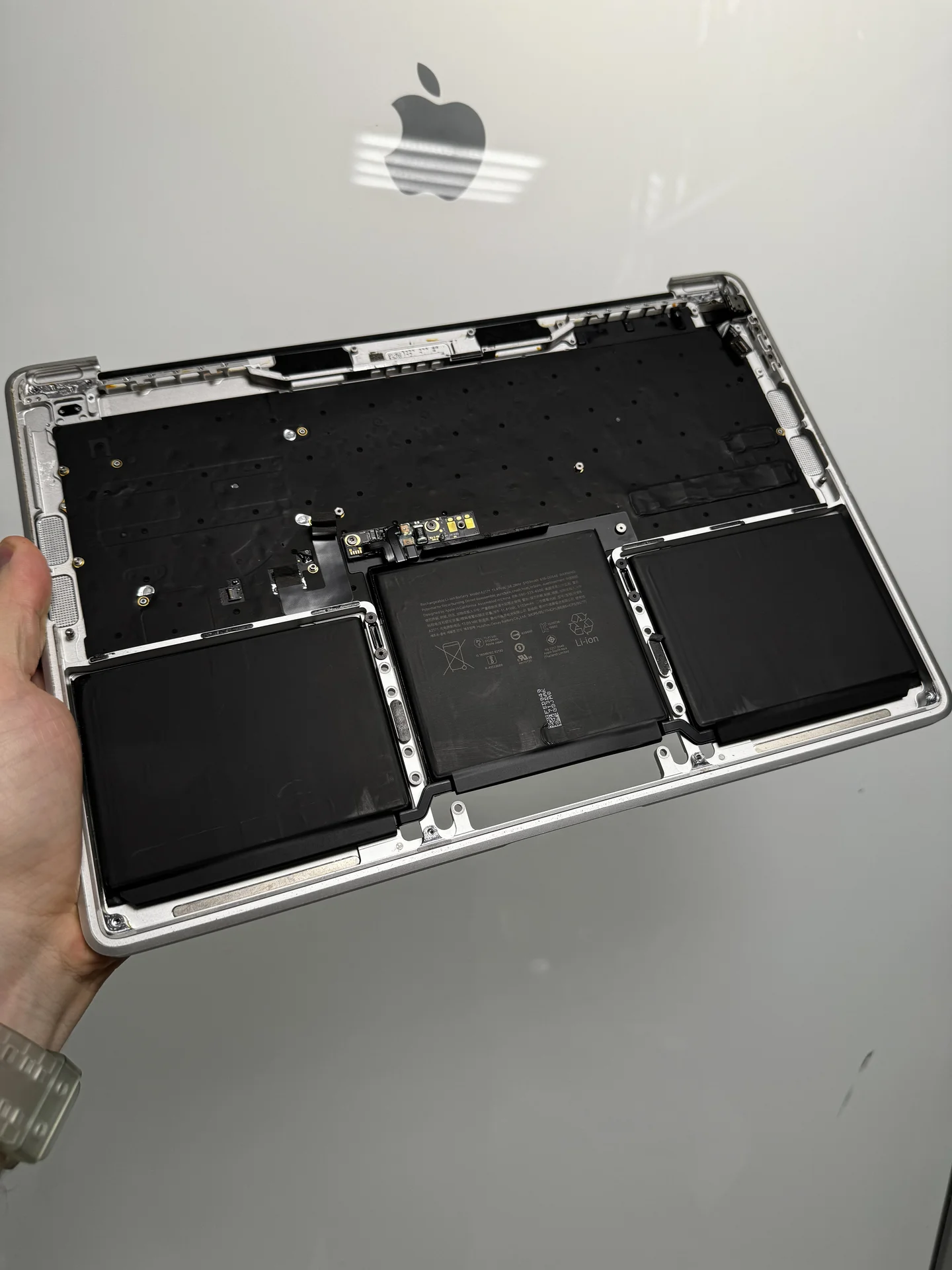 Запчасти на MacBook Pro 13 2019 TouchBar A2159 - миниатюра 6