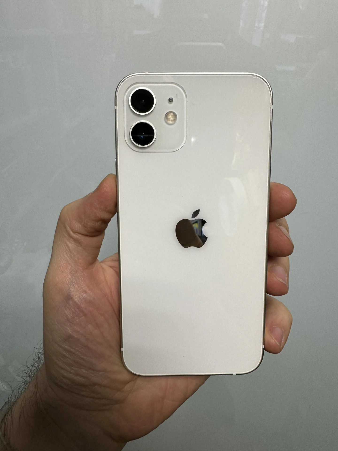 iPhone 12 белый, оригинал, сост около люксовое - изображение 1