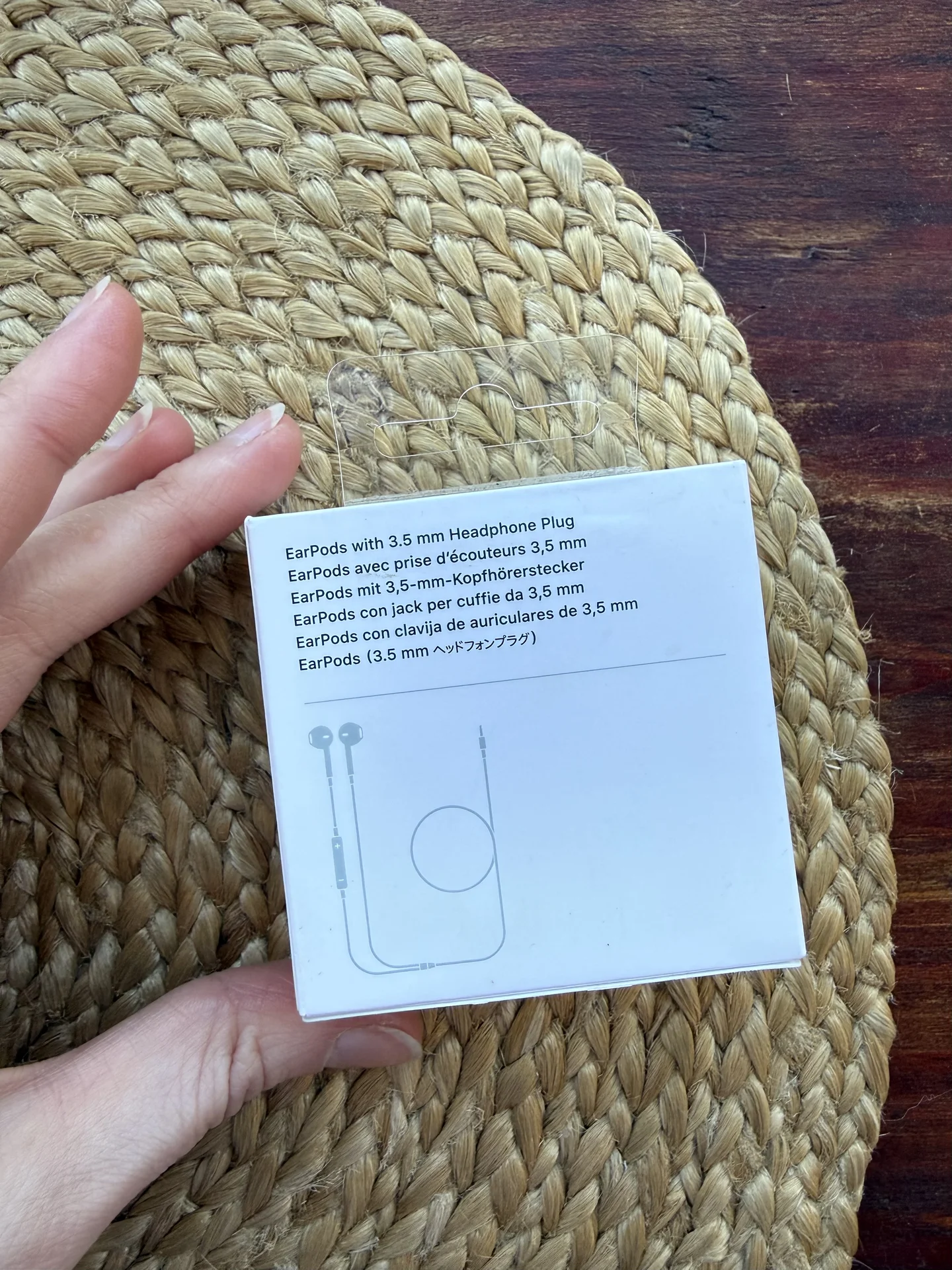 Коробка от проводных наушников Apple Earpods - миниатюра 2