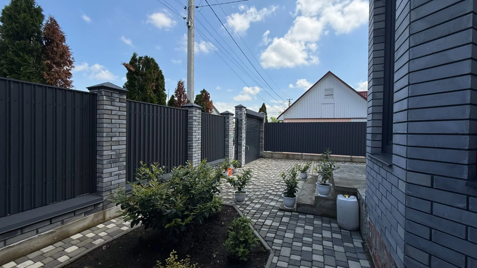 Продается дом Горячий Ключ район городского озера. - миниатюра 3