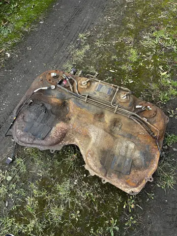 топливный бак subaru