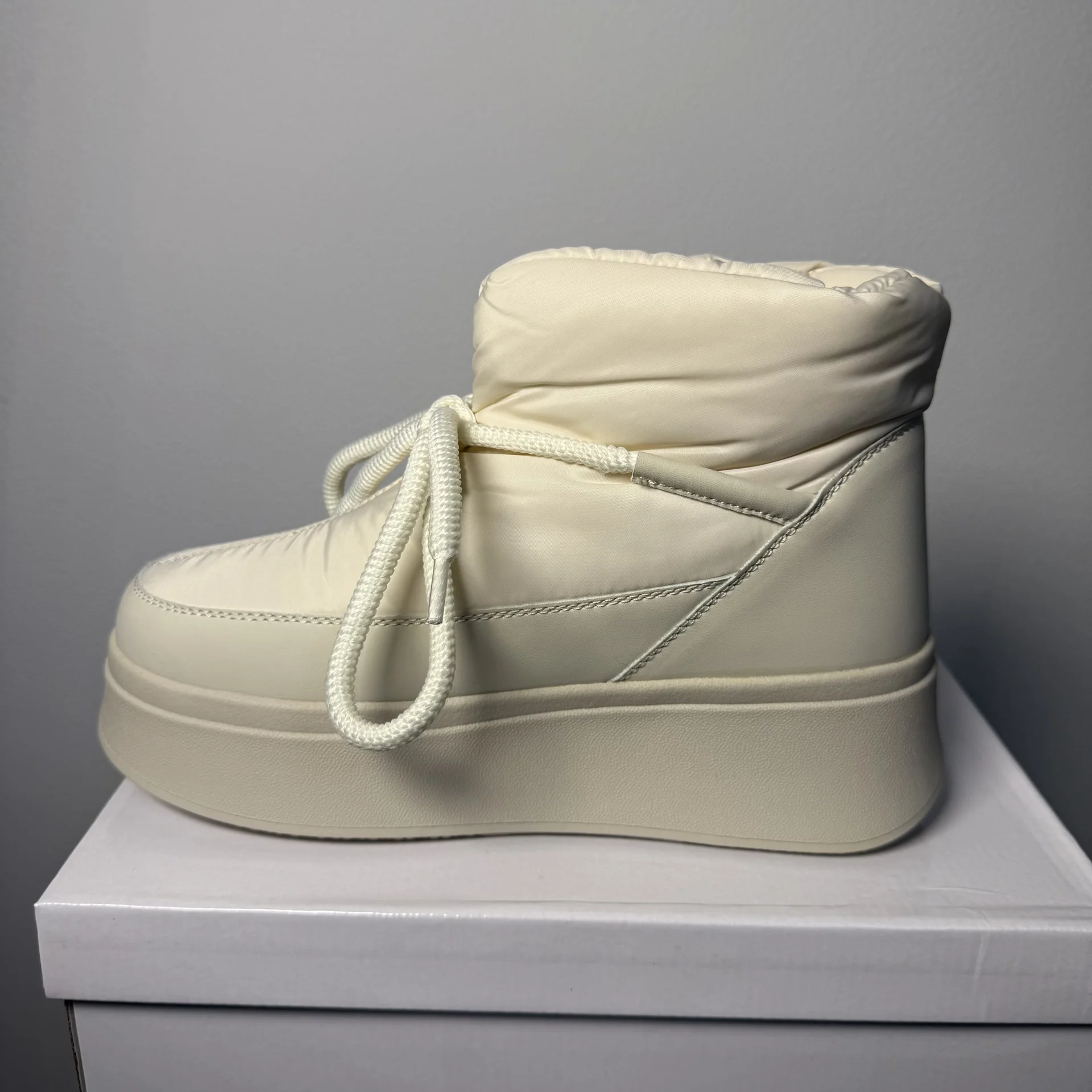 Новые женские ботинки, размеры 36-41 - миниатюра 2