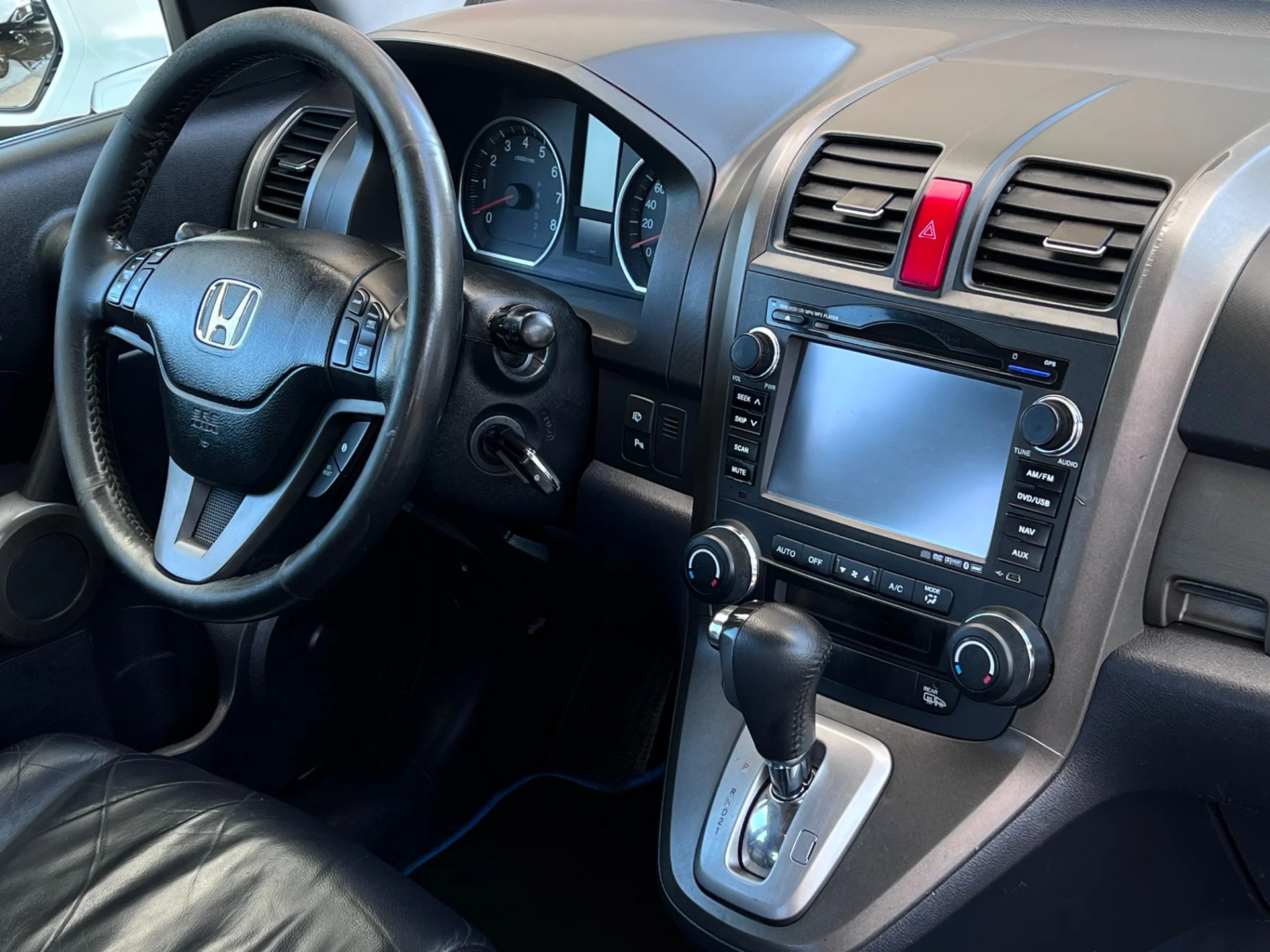 Автомобиль Honda CRV - миниатюра 10