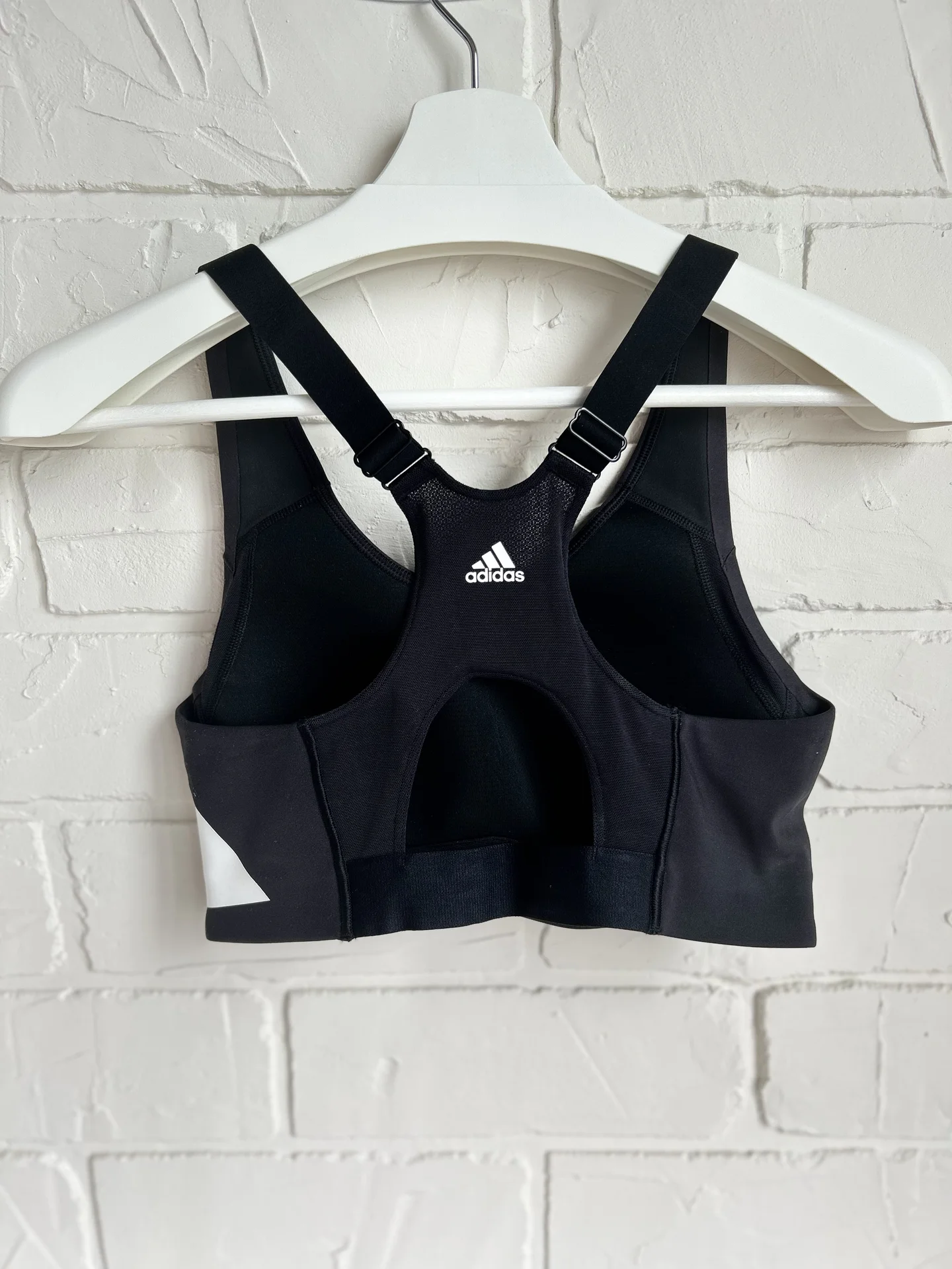 Спортивный топ adidas - миниатюра 2