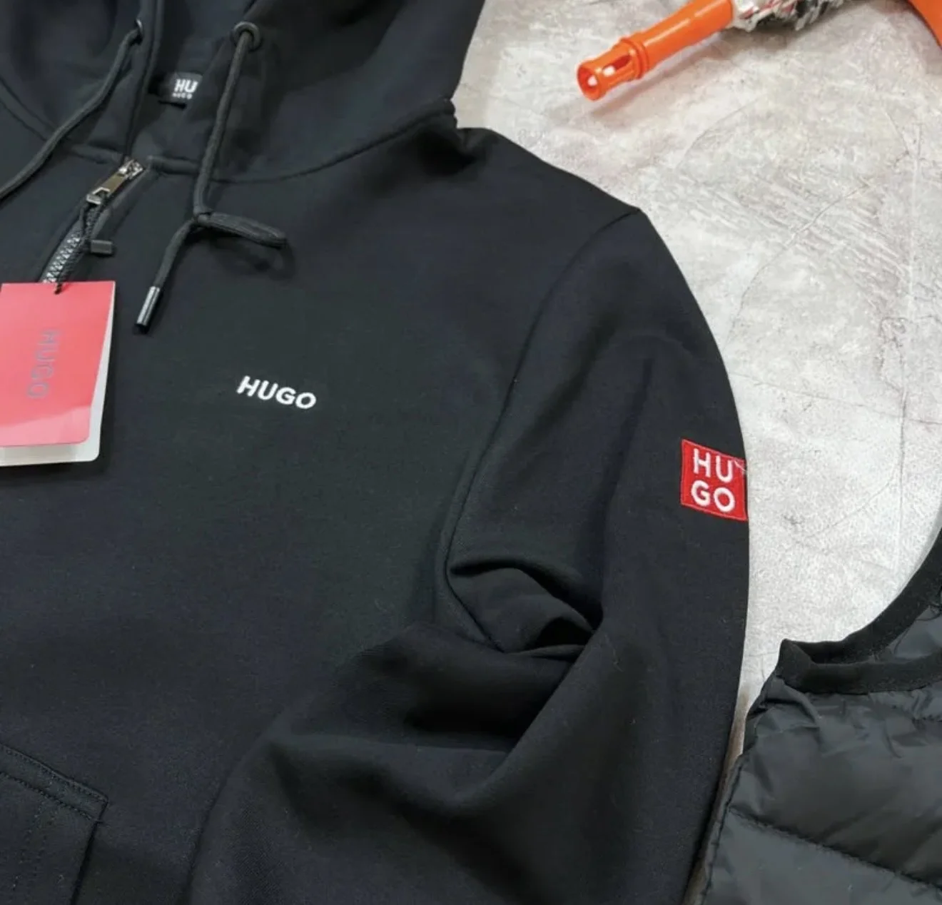 Спортивный костюм Hugo boss тройка - миниатюра 4