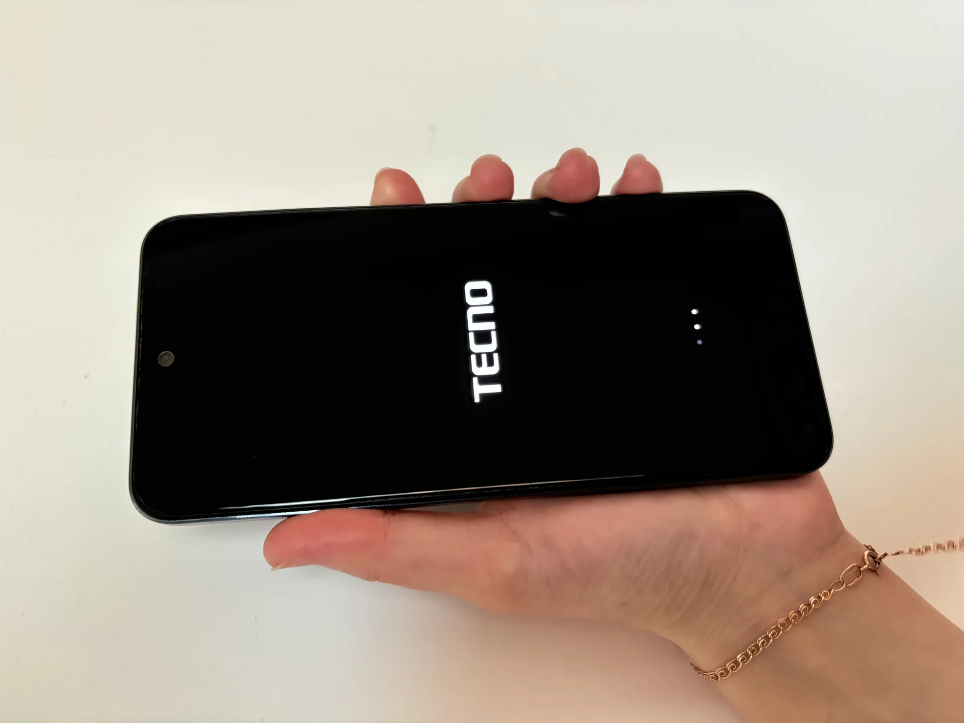 телефон TECNO Spark 30 Pro - миниатюра 2