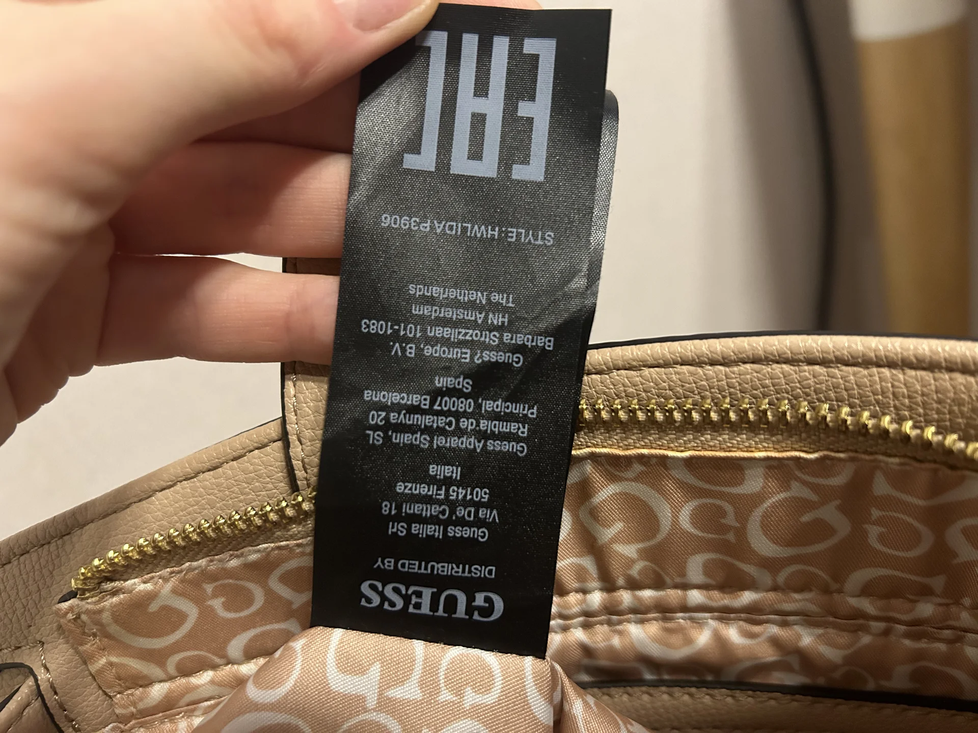 Сумка бежевая Guess - миниатюра 4
