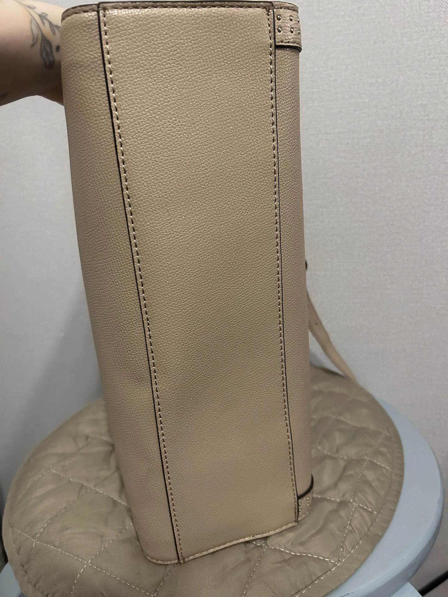 Сумка бежевая Guess - миниатюра 7