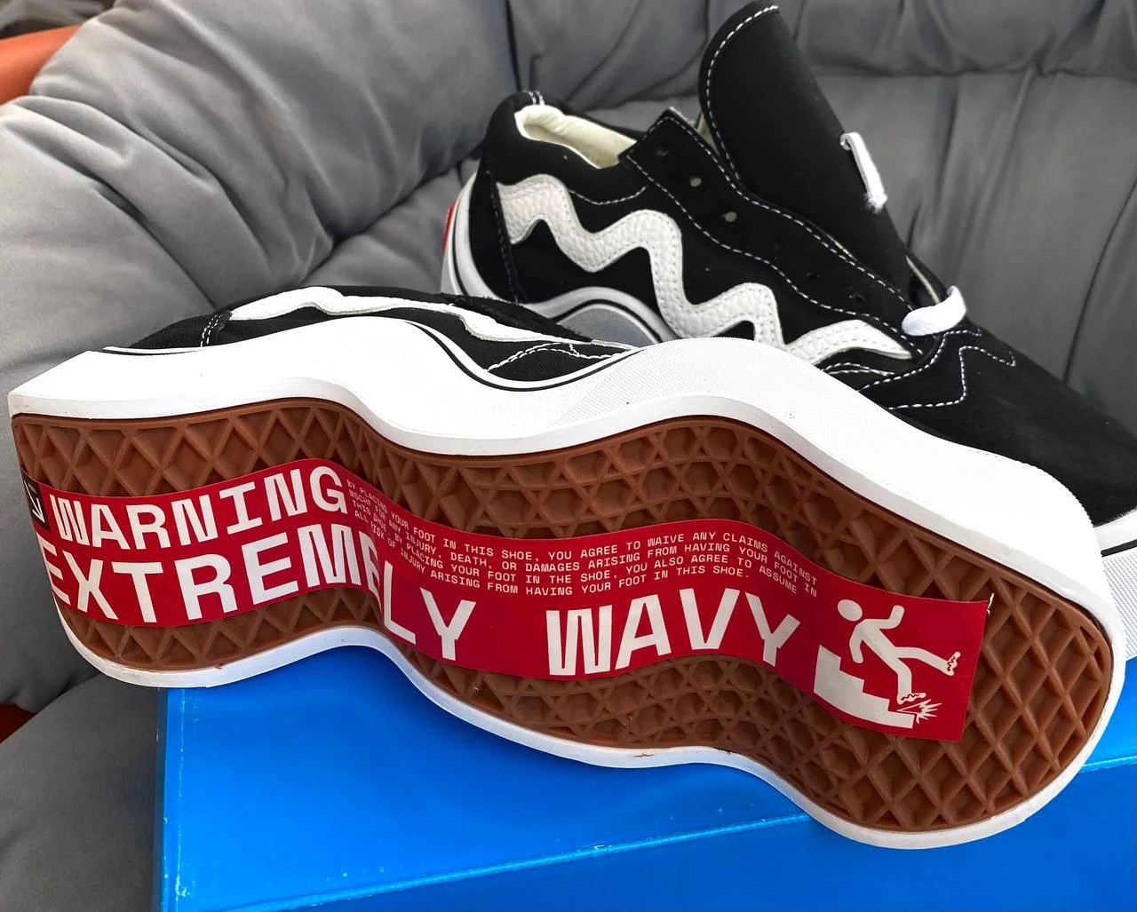 VANS OF THE WALL Extremely Wavy😋 - изображение 1