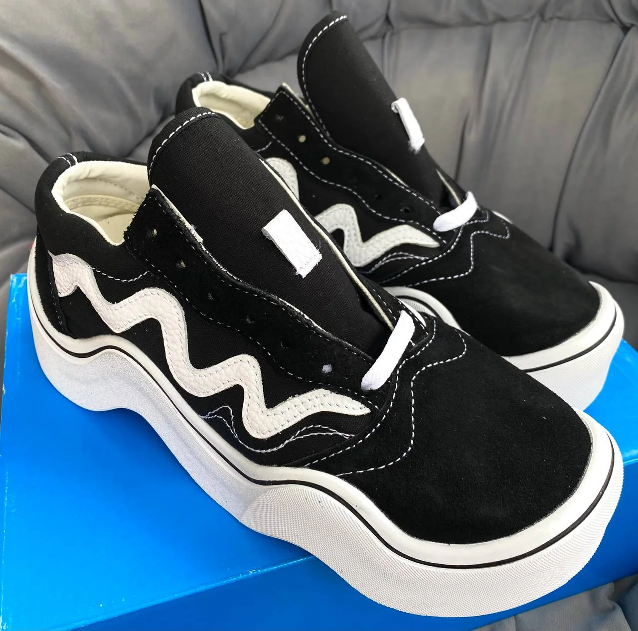VANS OF THE WALL Extremely Wavy😋 - миниатюра 2