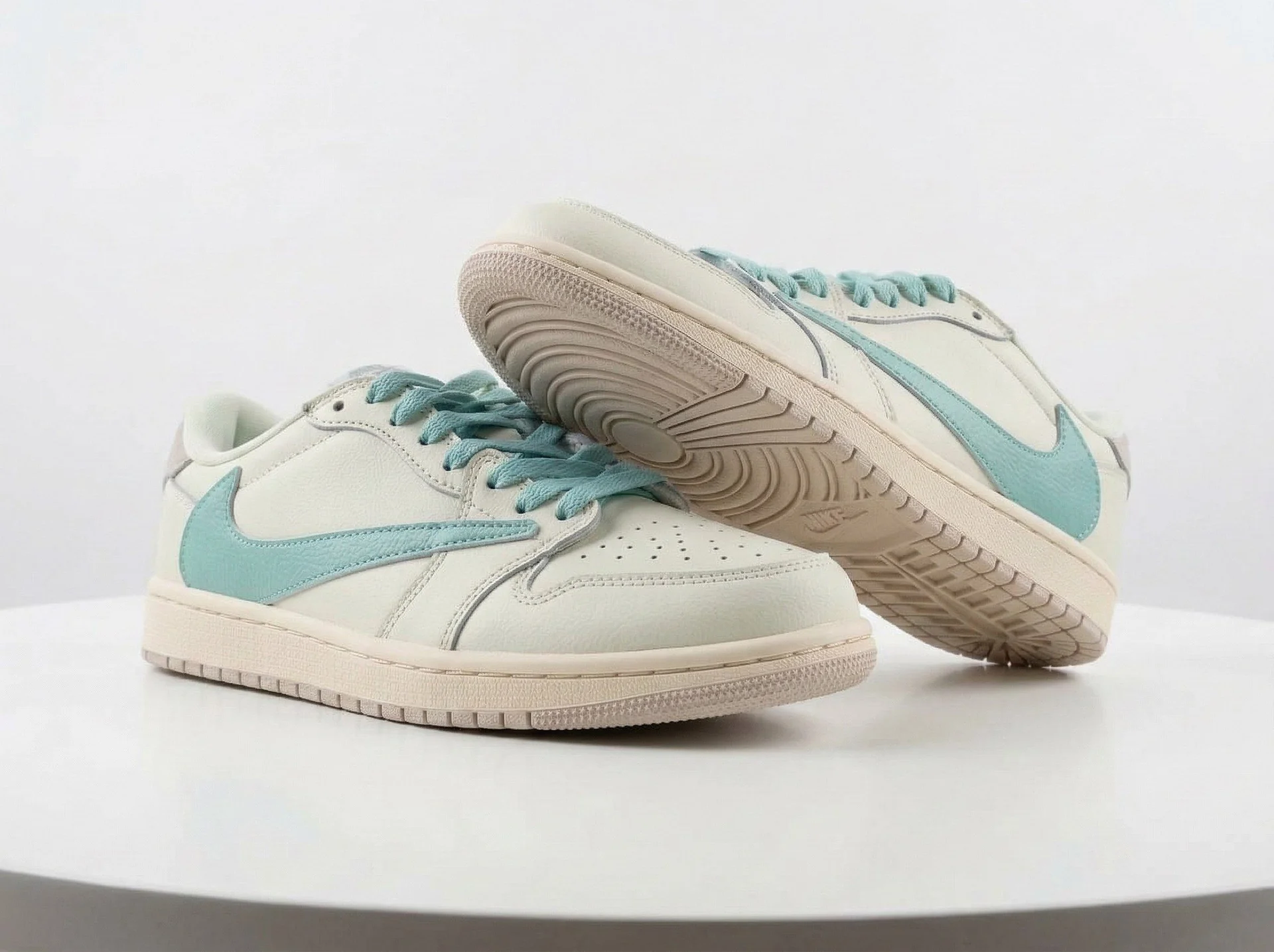 Кроссовки nike air force 1 белые - миниатюра 3