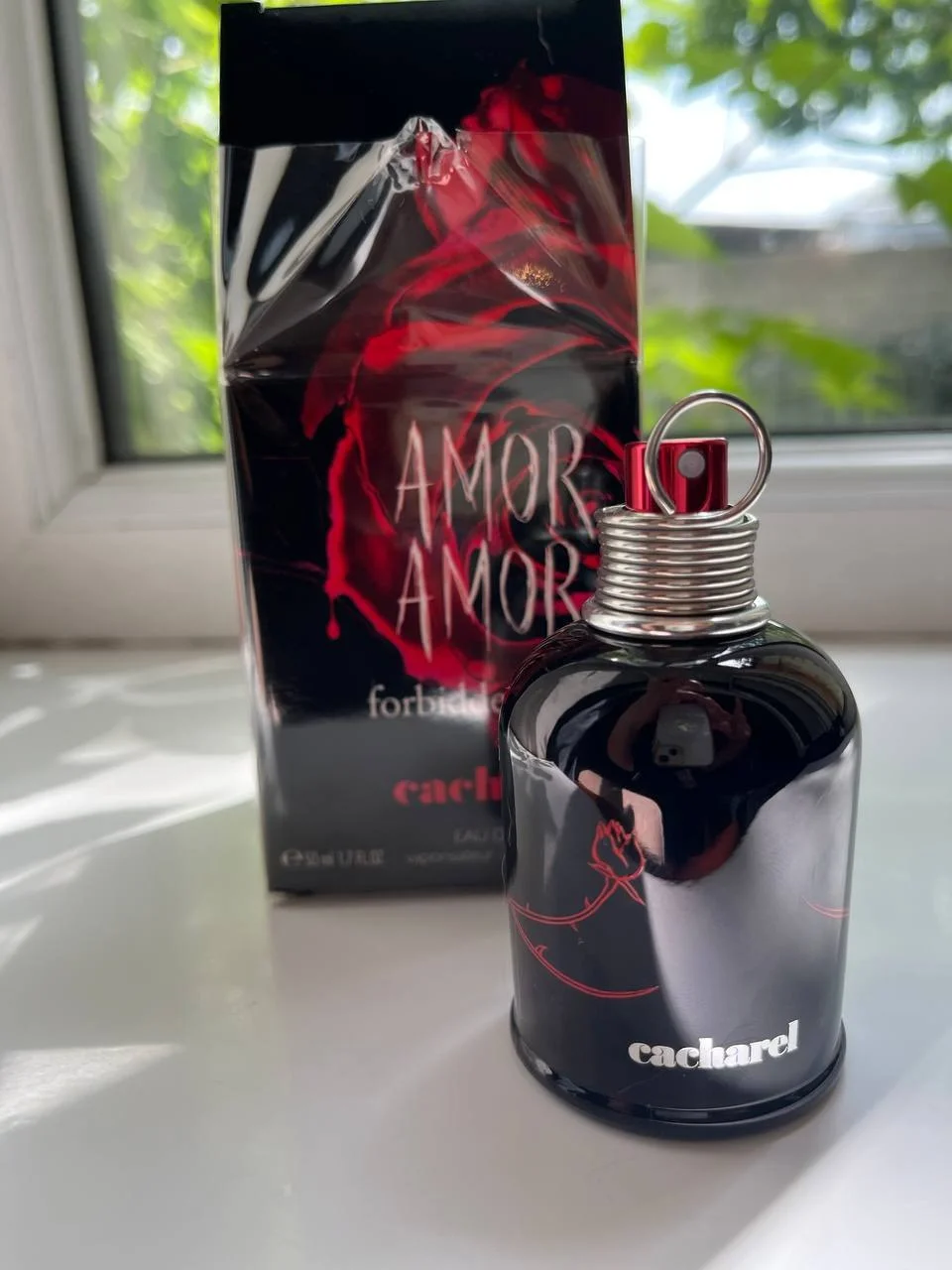 Очень редкий Cacharel amor amor forbidden kiss - изображение 1