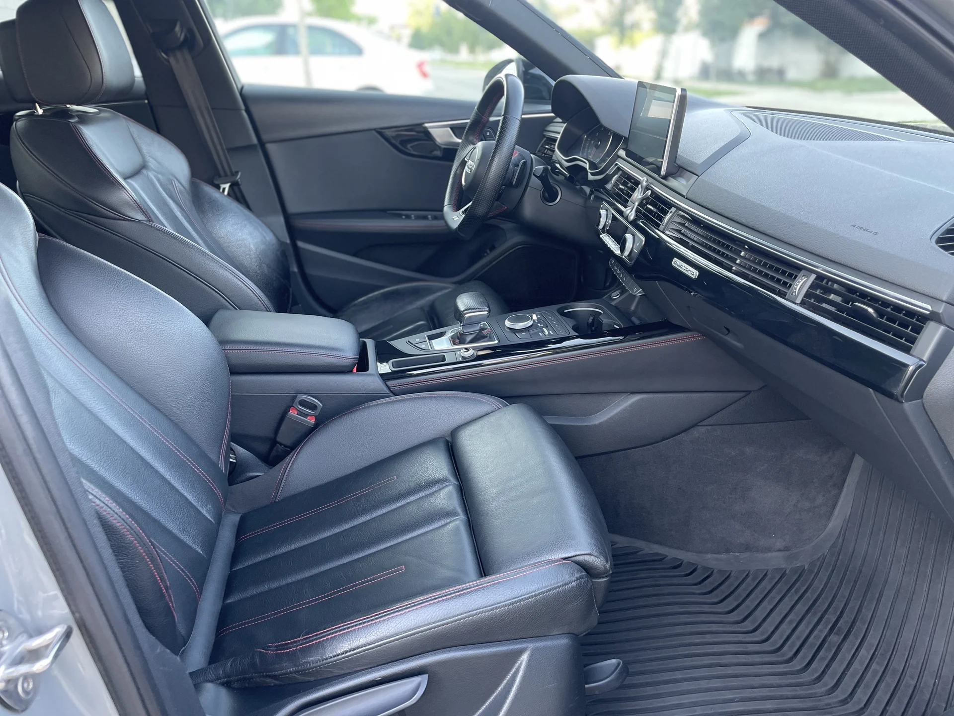 Audi A4 Quattro - миниатюра 5
