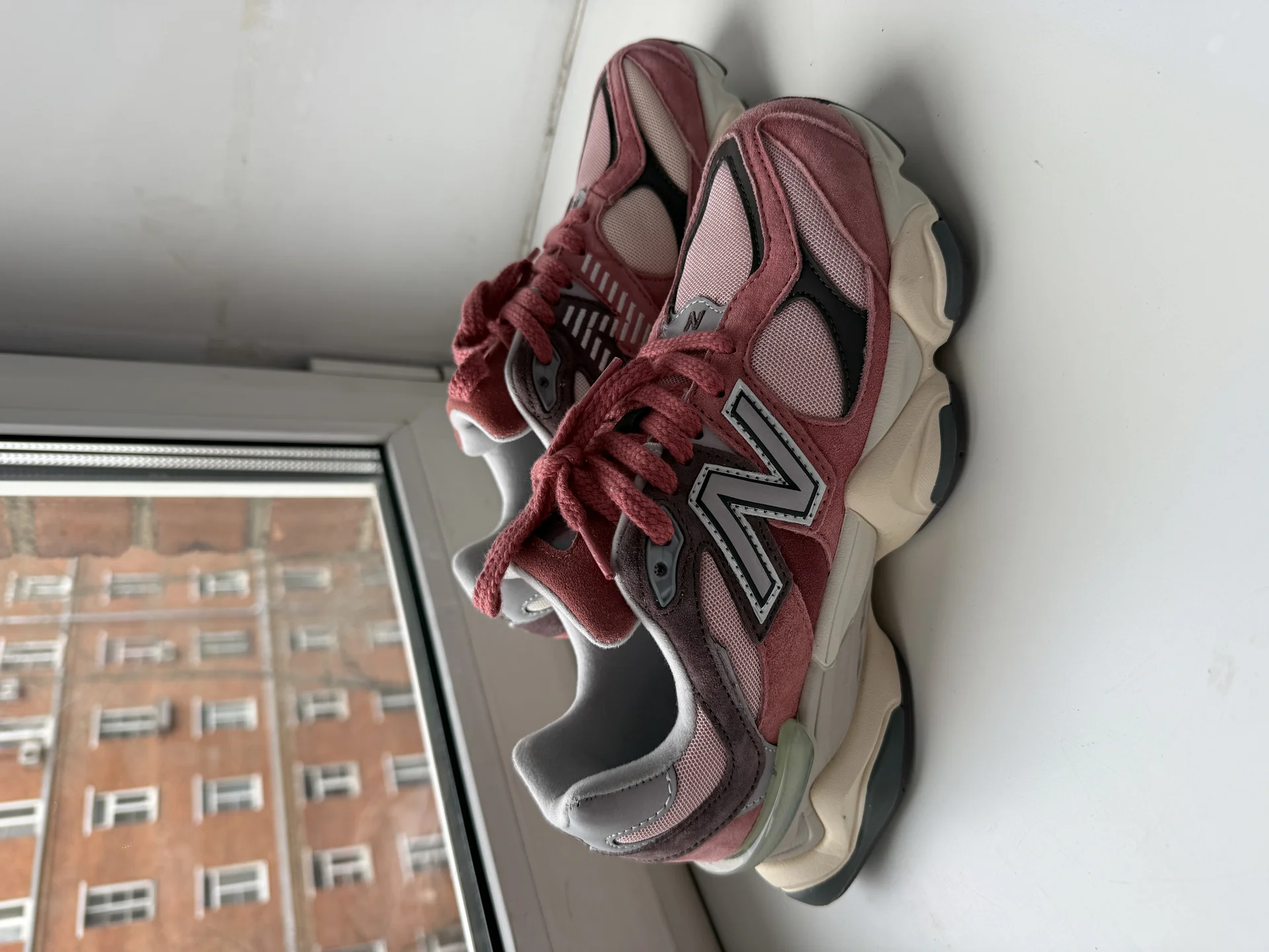 кроссовки New Balance 9060 "Mineral Red/Truffle" - миниатюра 4