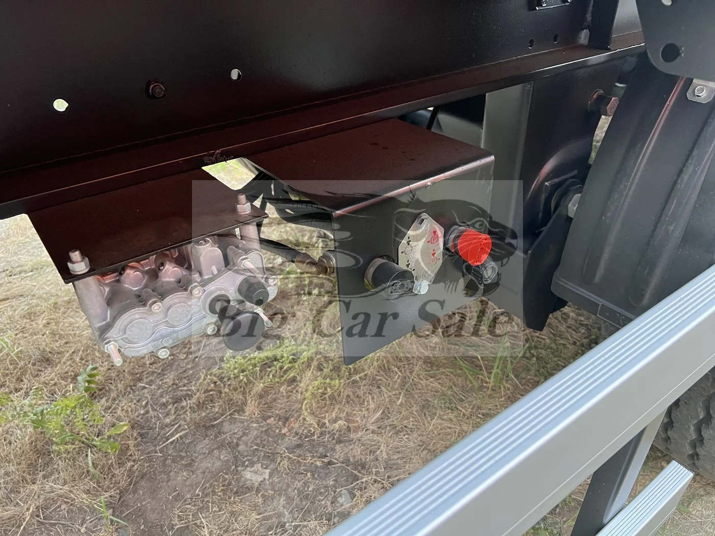 Бортовой полуприцеп ТЗА 588513-0810210-07 - миниатюра 4
