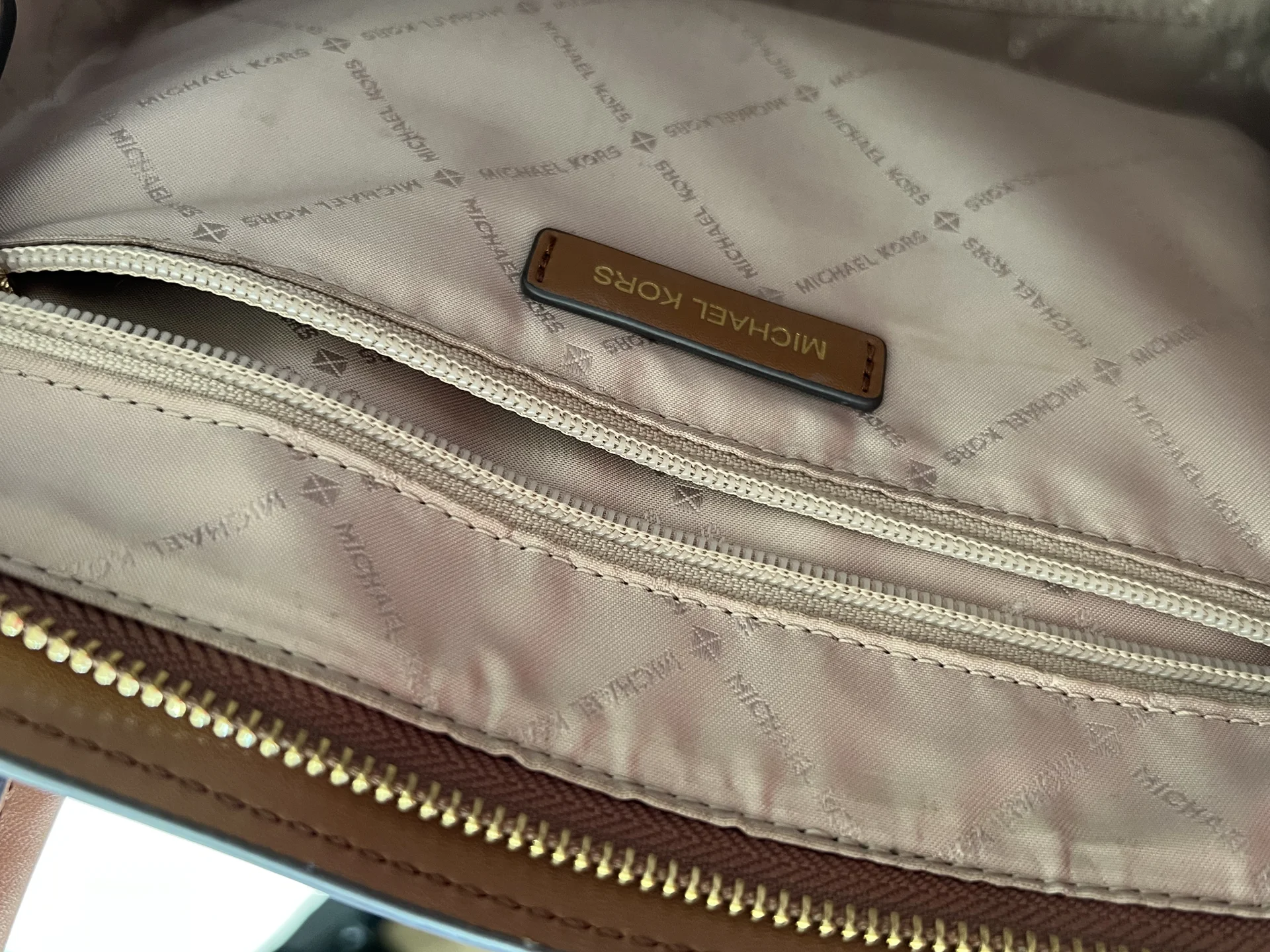 Сумка бренда Michael Kors - миниатюра 8