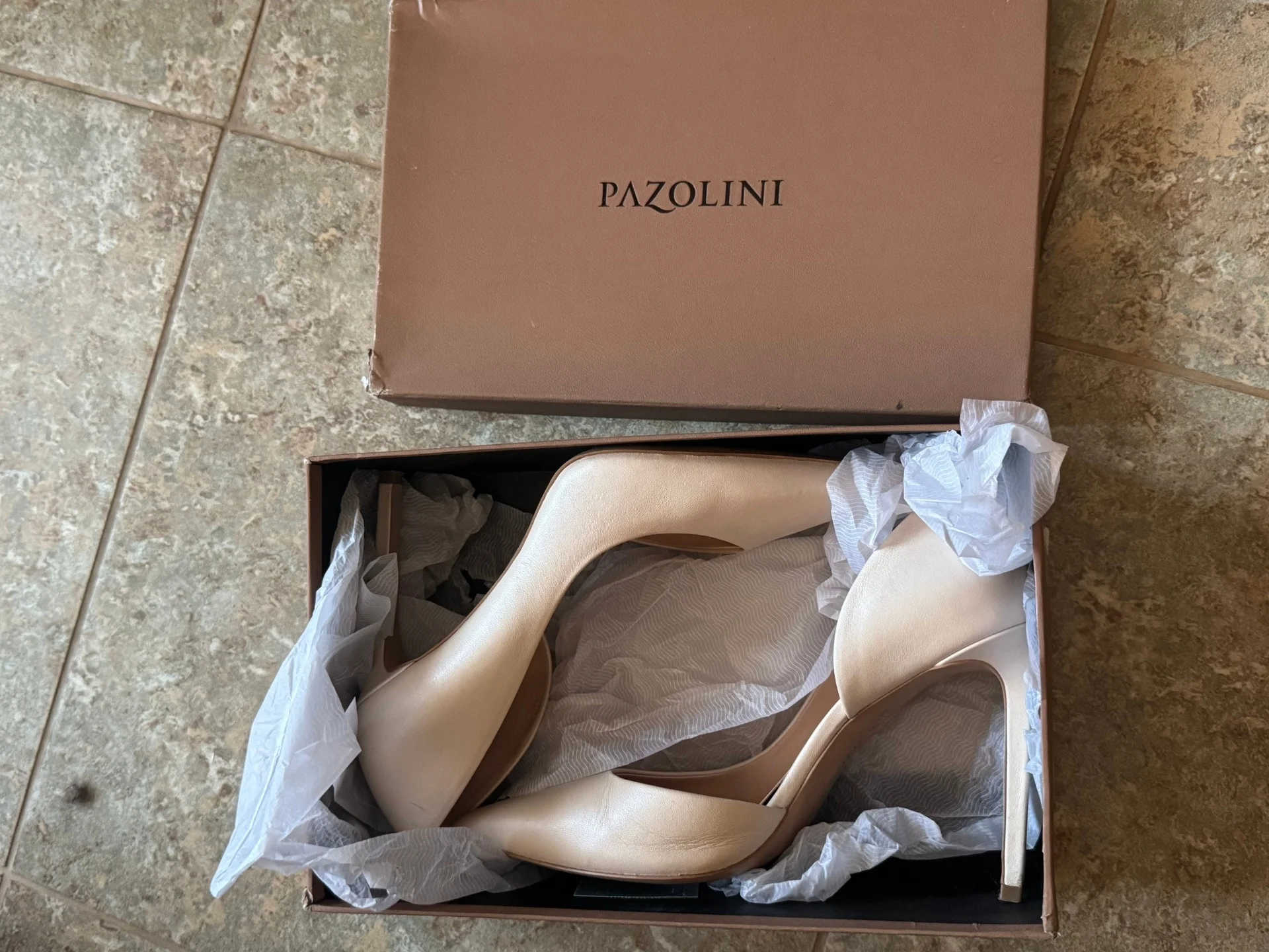Модельные свадебные бежевые туфли pazolini - миниатюра 2