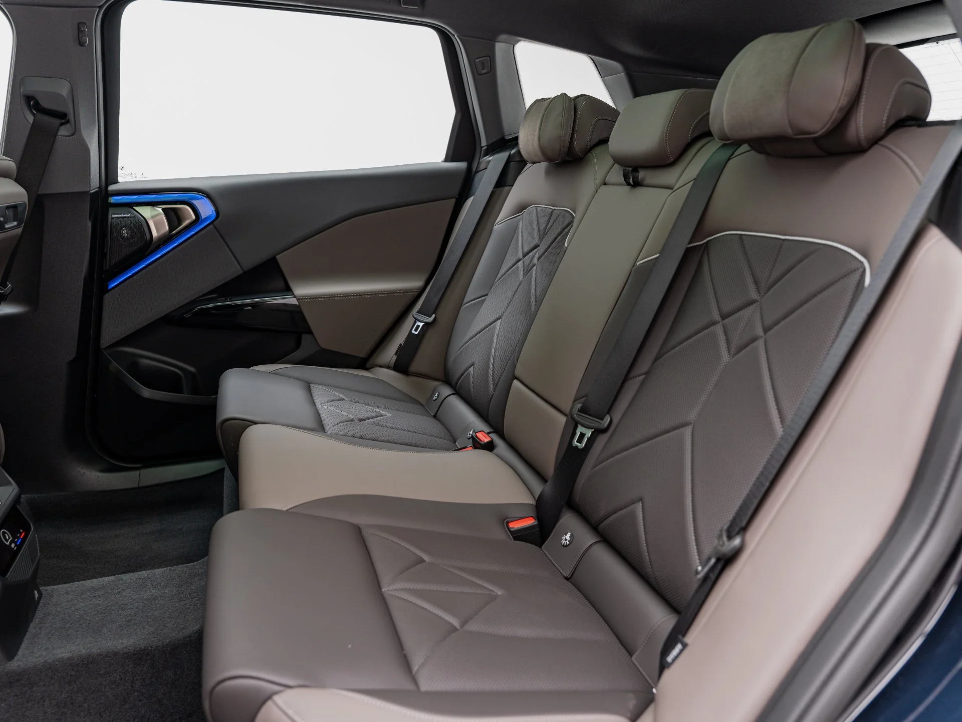 BMW X3 xDrive30L Leading M Sport, 2026 г.в. - миниатюра 12
