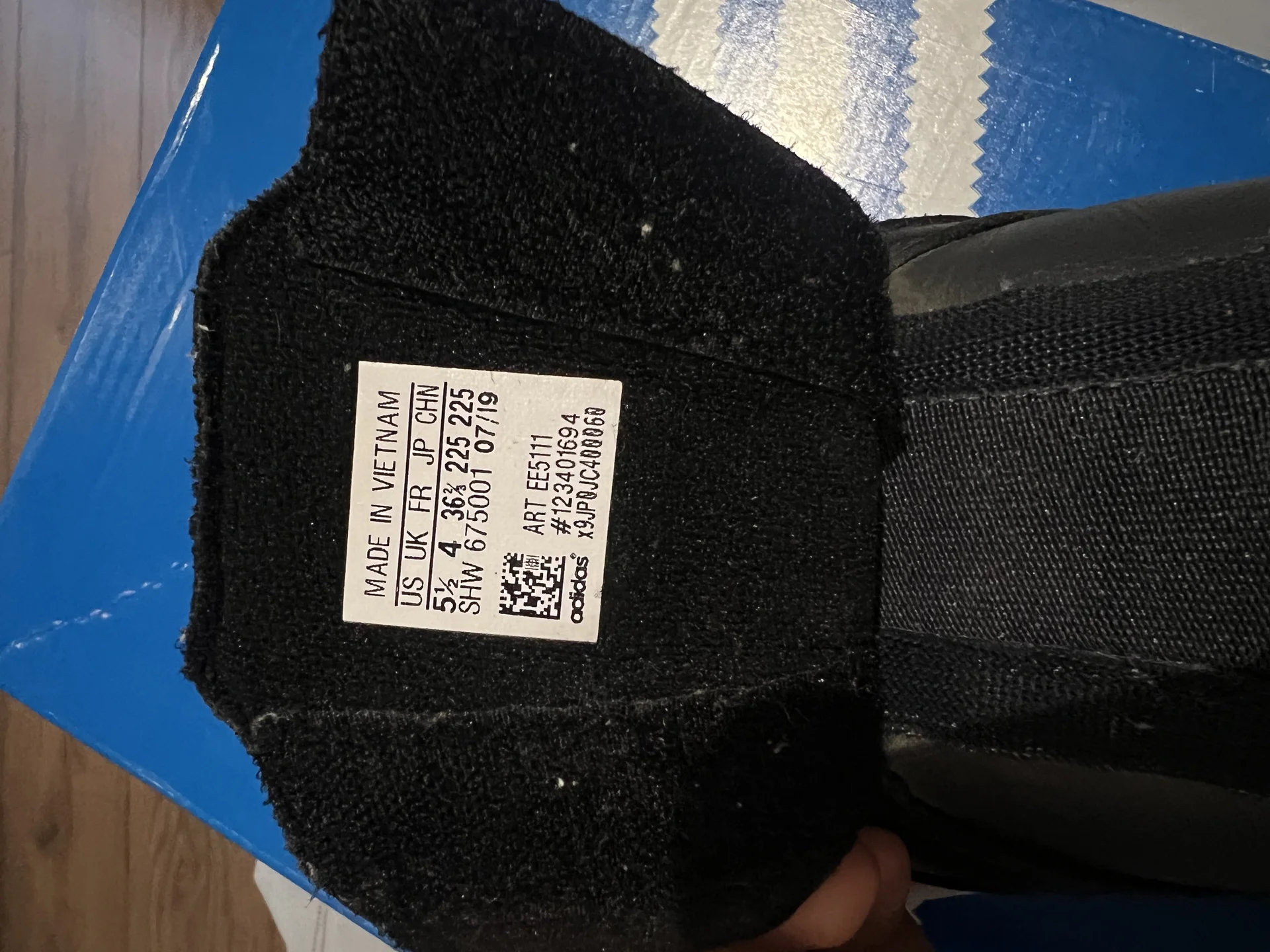 Кроссовки женские adidas - миниатюра 3