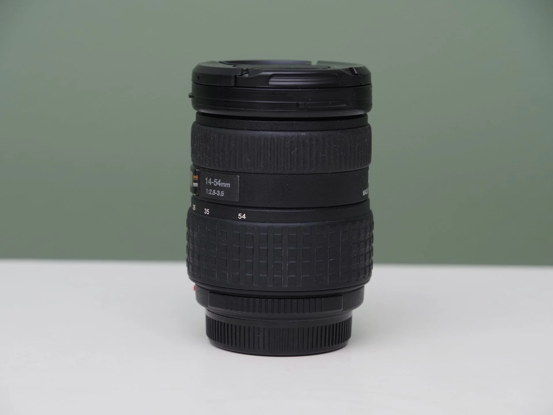 Объектив Olympus zuiko digital 14-54mm 1:2.8-3.5 - миниатюра 2
