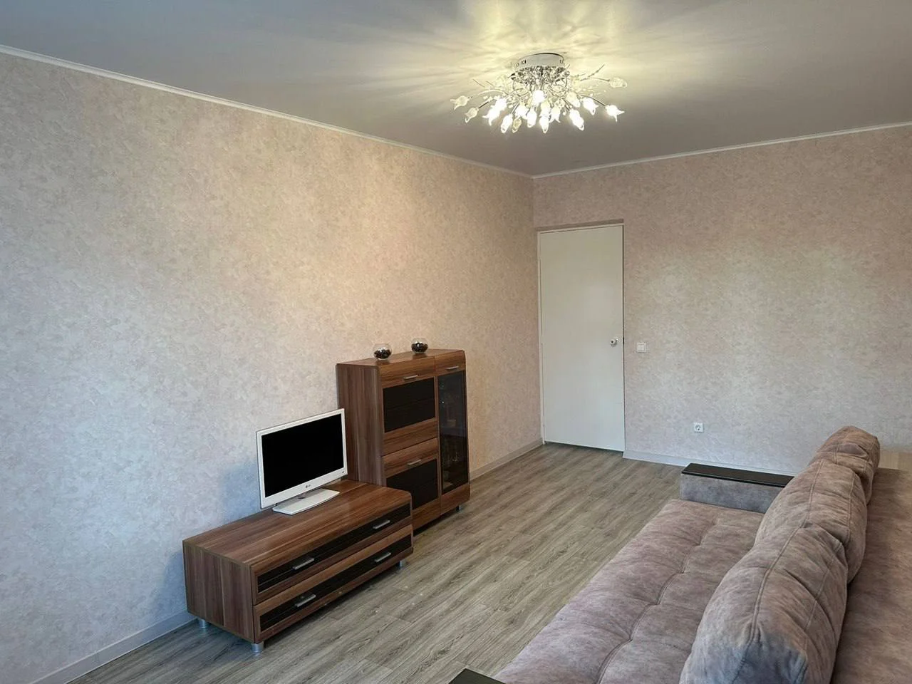 Квартира на Глумилинской 3кк - миниатюра 9