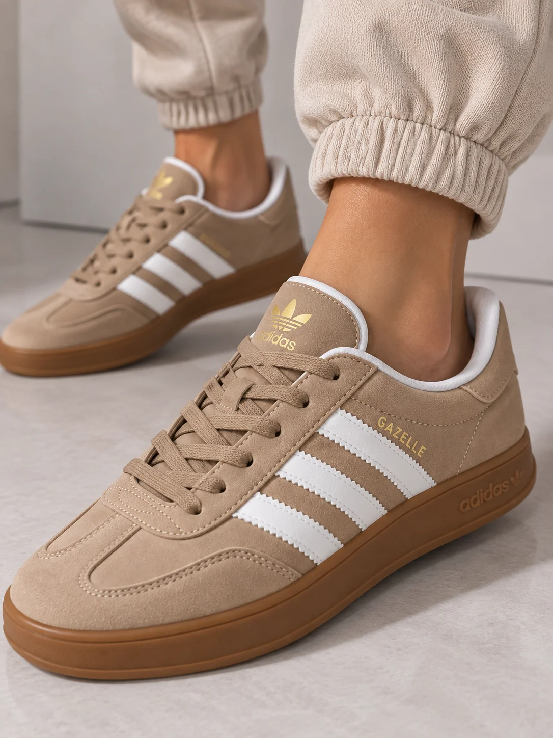 Кроссовки женские adidas gazelle новые - изображение 1