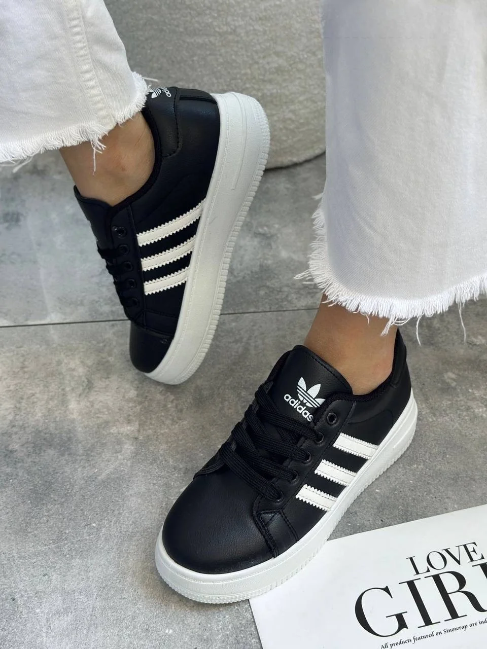 Кроссовки женские adidas черные 36 37 38 39 40 41 - миниатюра 3