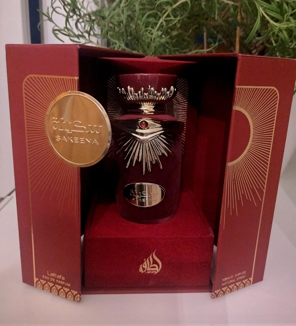 Sakeena Lattafa Perfumes - изображение 1