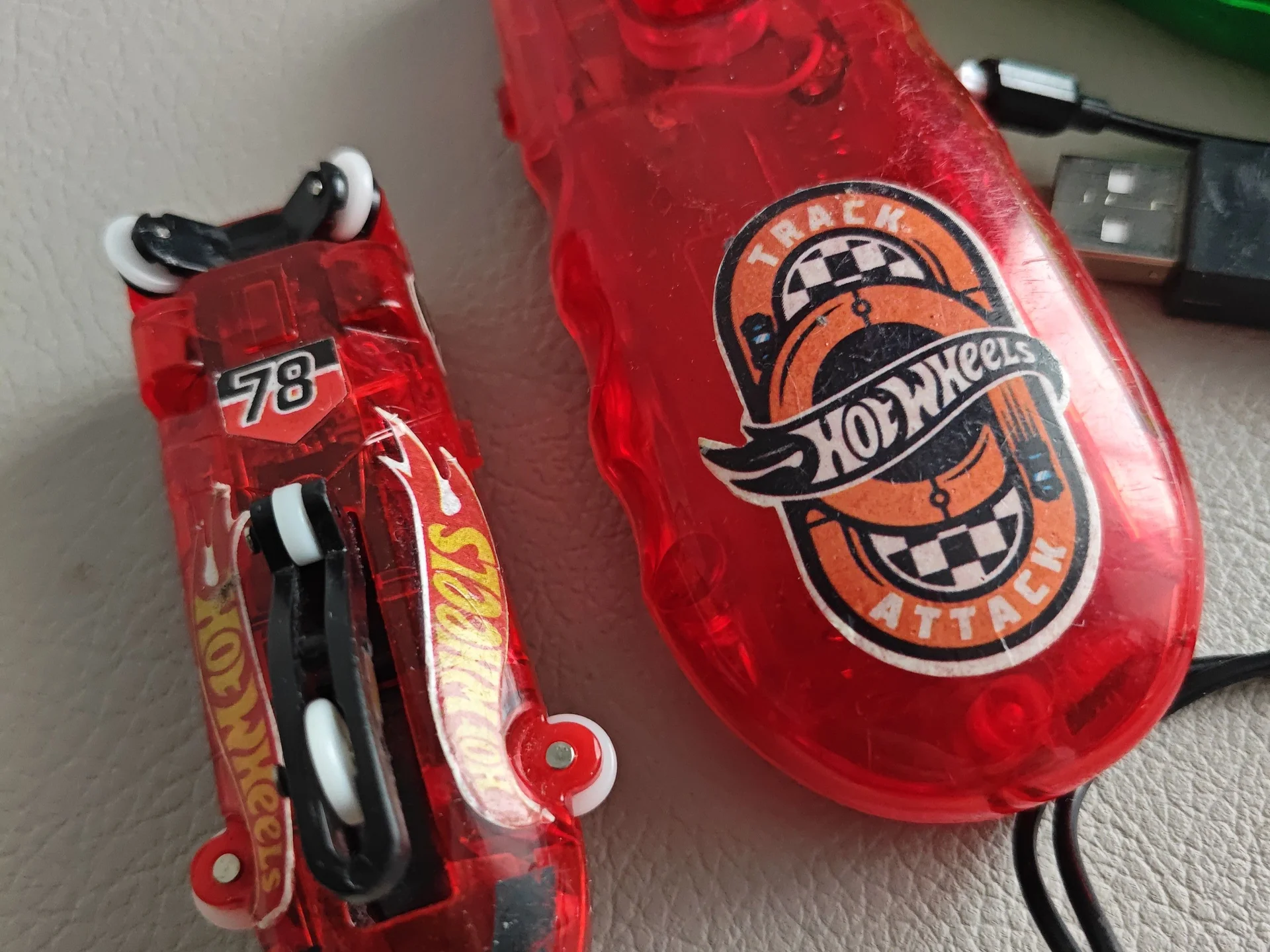 Машинки хот вилс hot wheels + зарядка - миниатюра 2