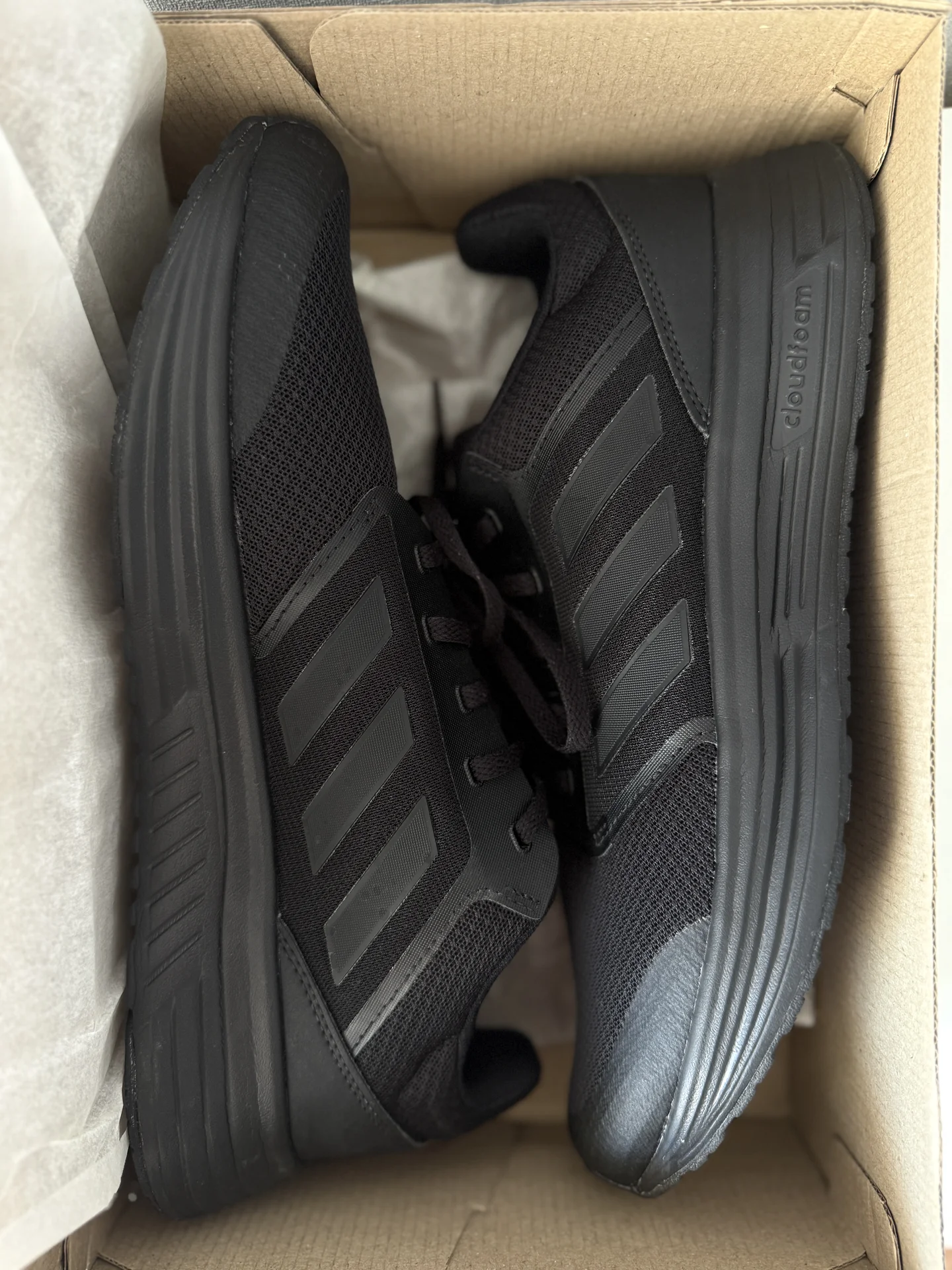 Кроссовки adidas мужские - миниатюра 2