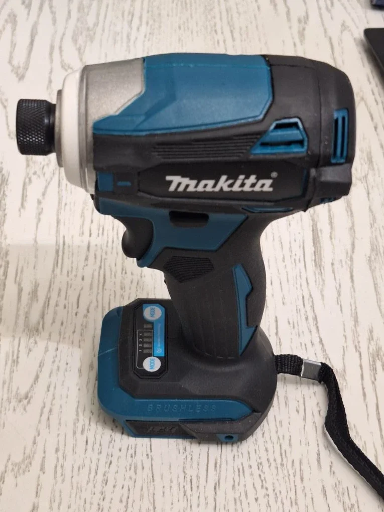 Ударный винтоверт Makita DTD 172: 18V, без АКБ - миниатюра 2