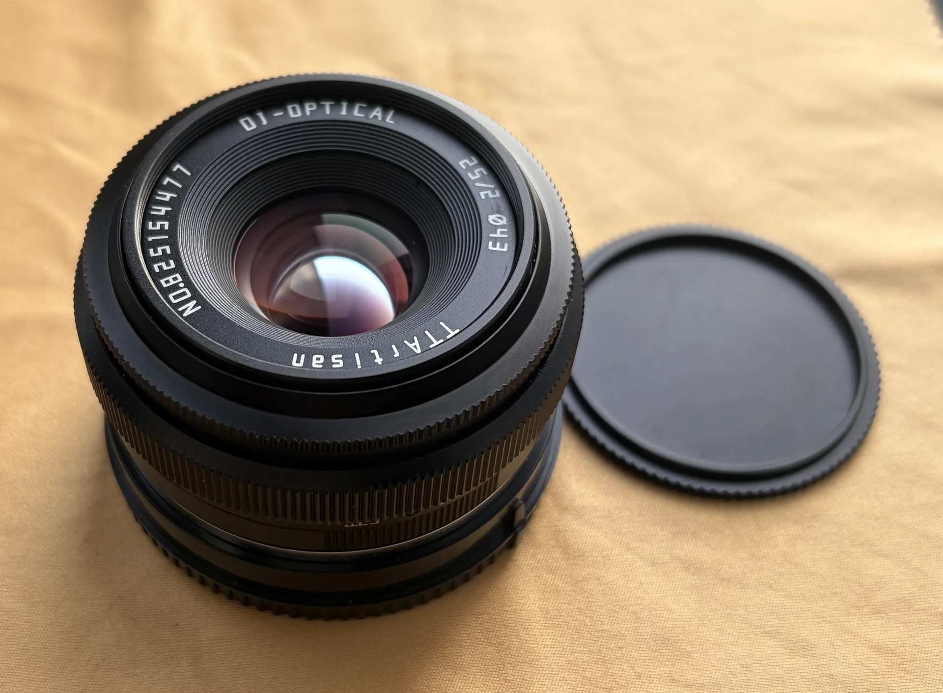 Объектив TTartisan 25 мм F2 для Sony E (APS-C) - изображение 1