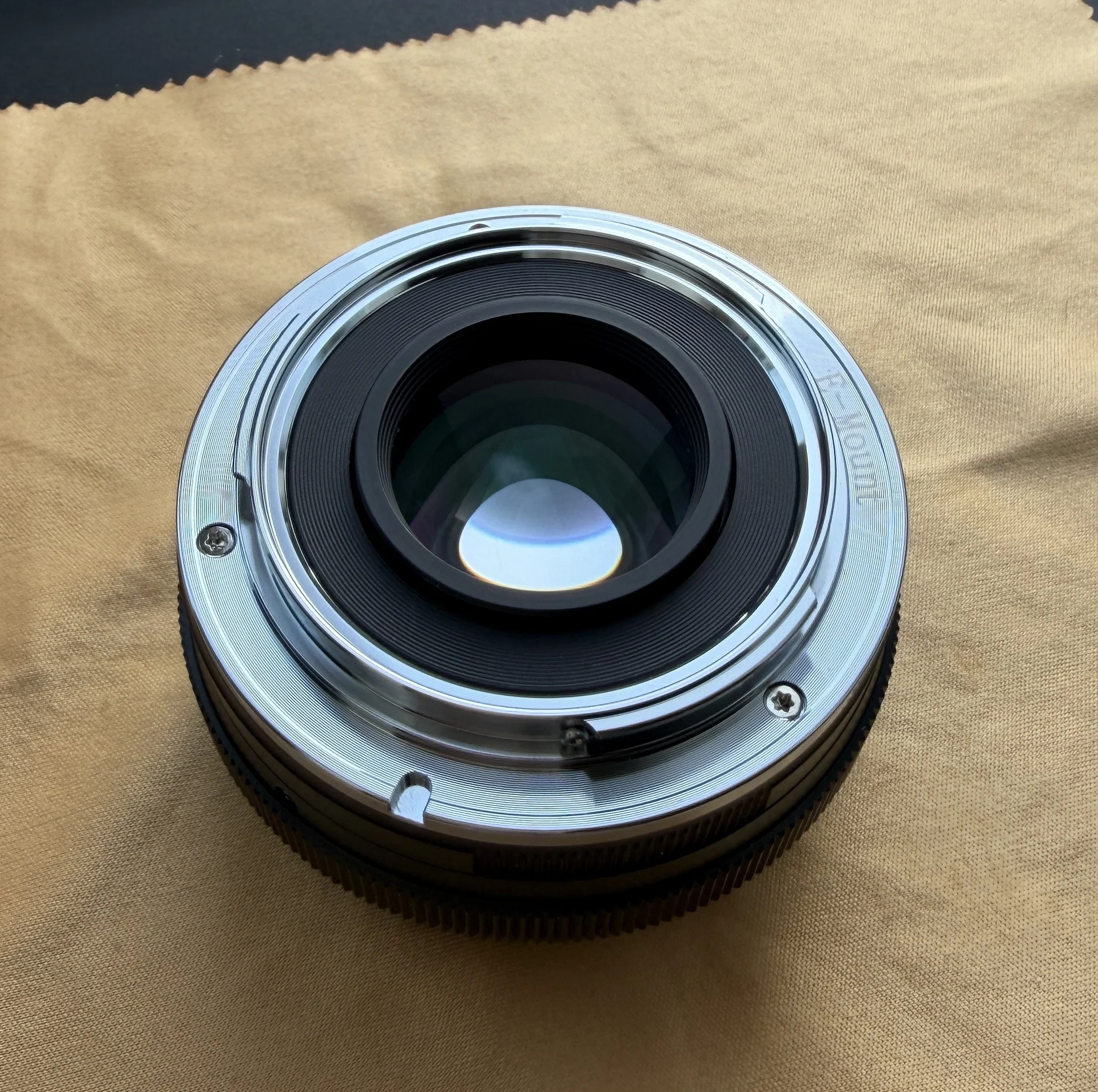 Объектив TTartisan 25 мм F2 для Sony E (APS-C) - миниатюра 2
