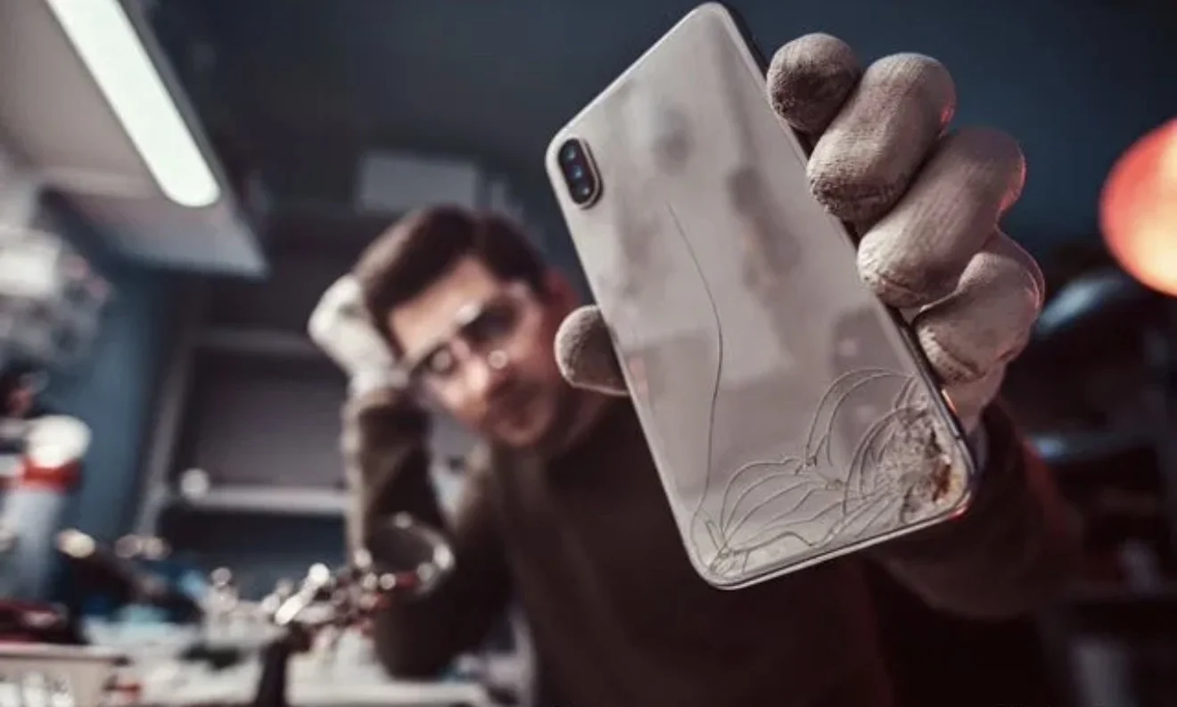 Ремонт iPhone iPad Macbook iMac - миниатюра 2