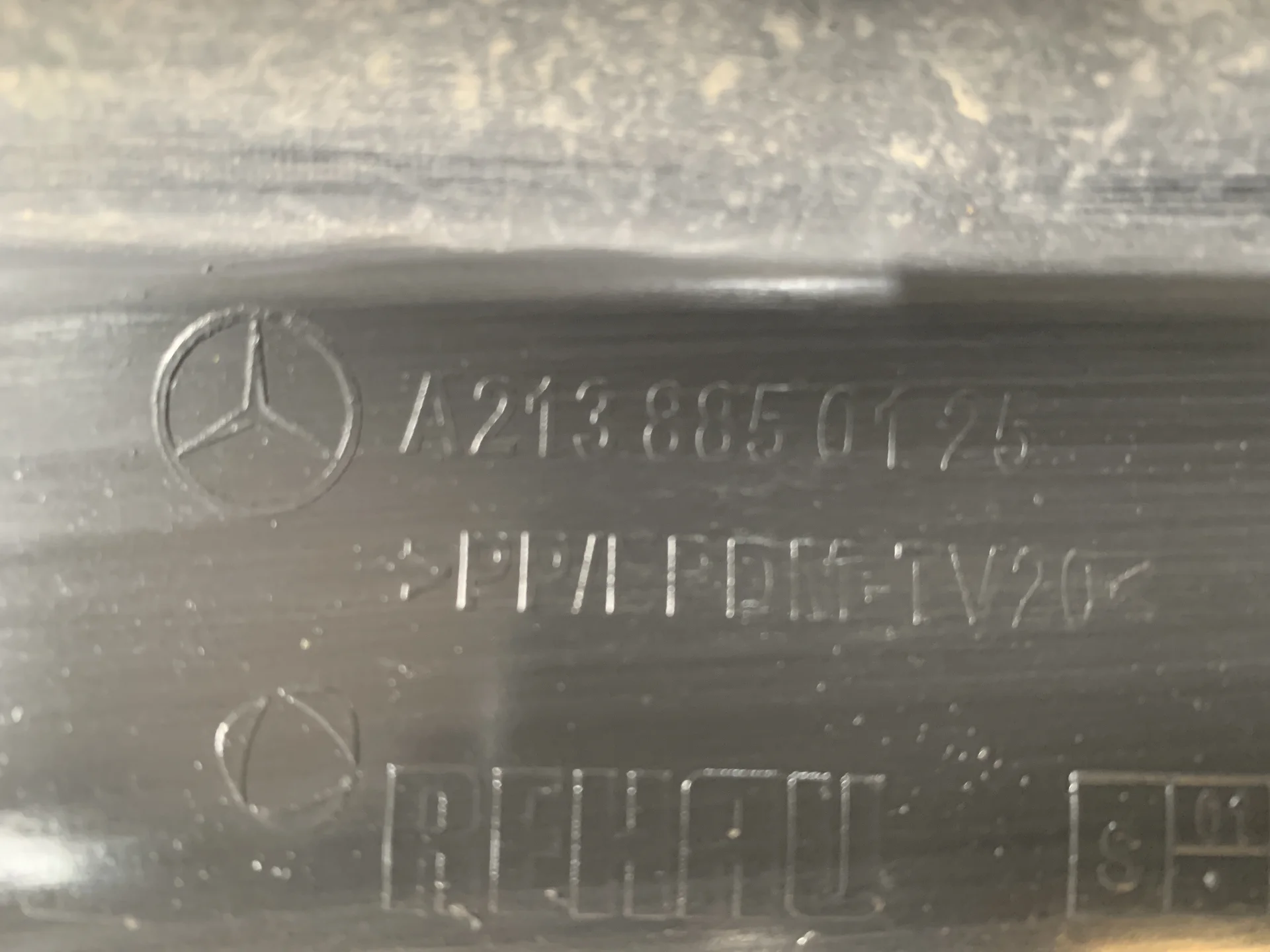 Mercedes W213 16- Спойлер заднего бампера - миниатюра 5
