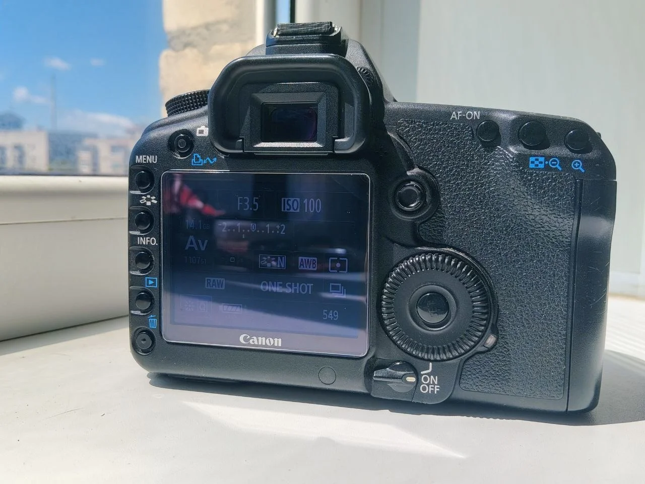 Canon 5D mark ii + Canon EF 28-80 пробег 42000 - миниатюра 6