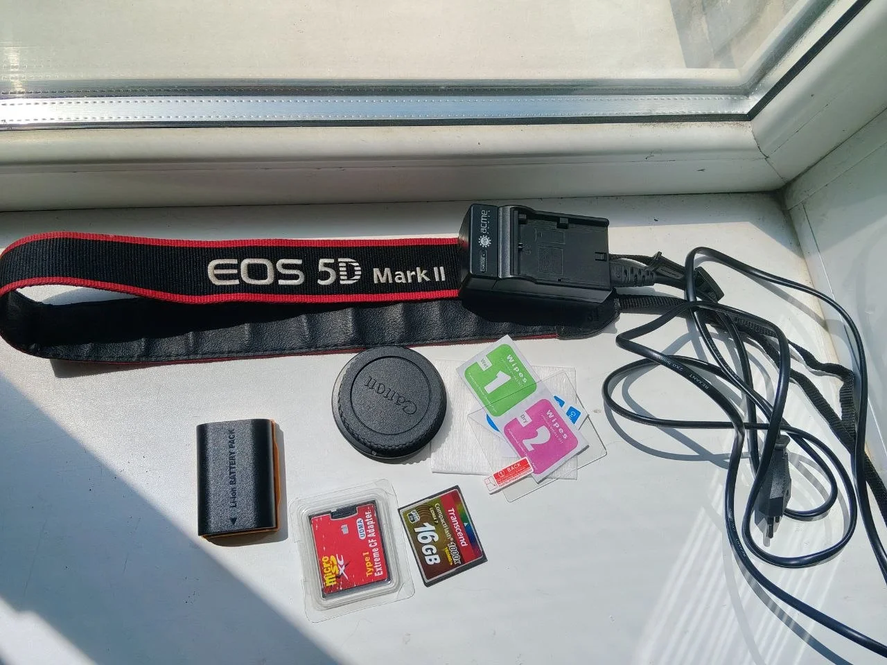 Canon 5D mark ii + Canon EF 28-80 пробег 42000 - миниатюра 10