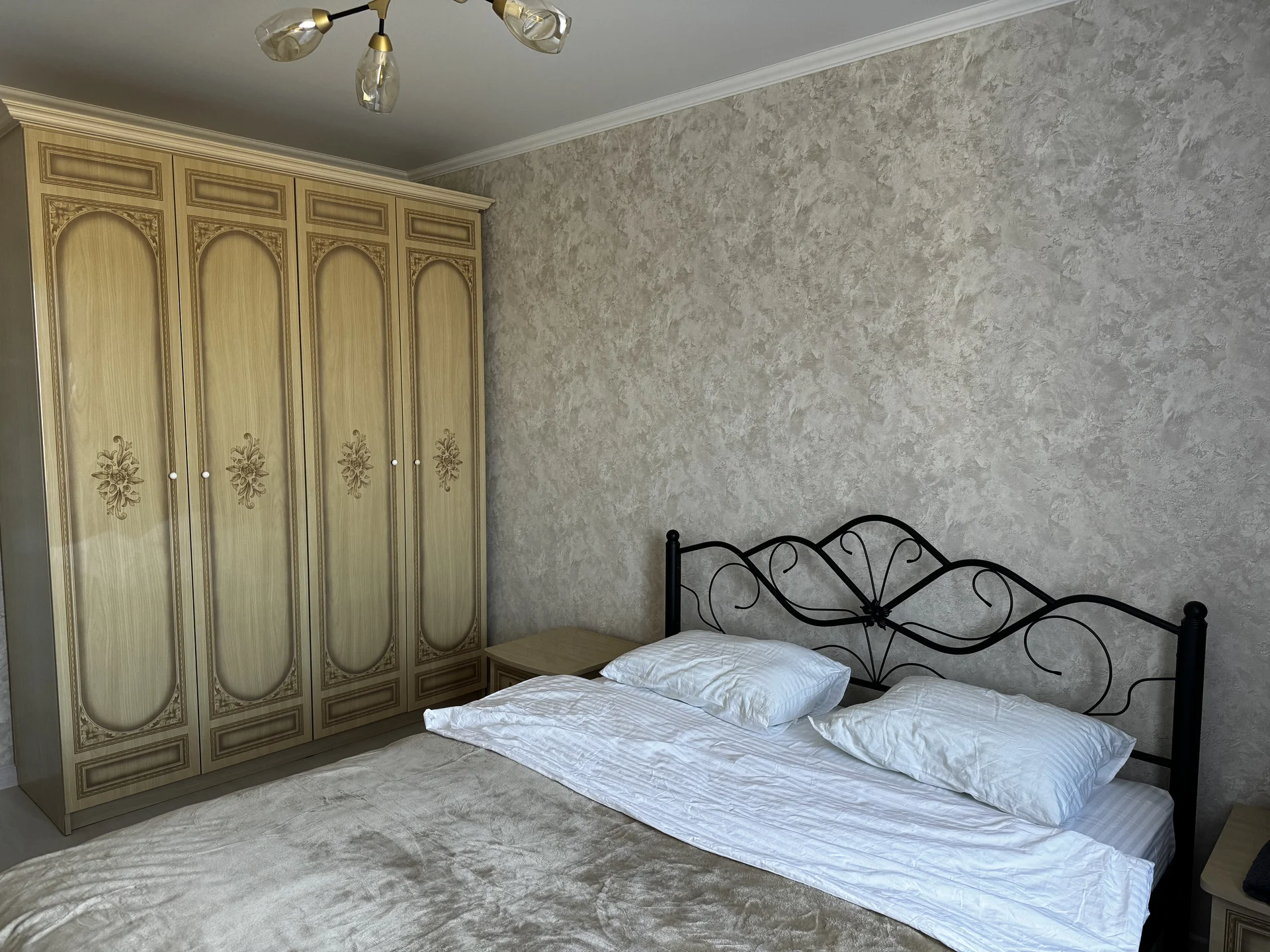 2-комнатная квартира, 50 м², посуточно от 3 суток - миниатюра 3