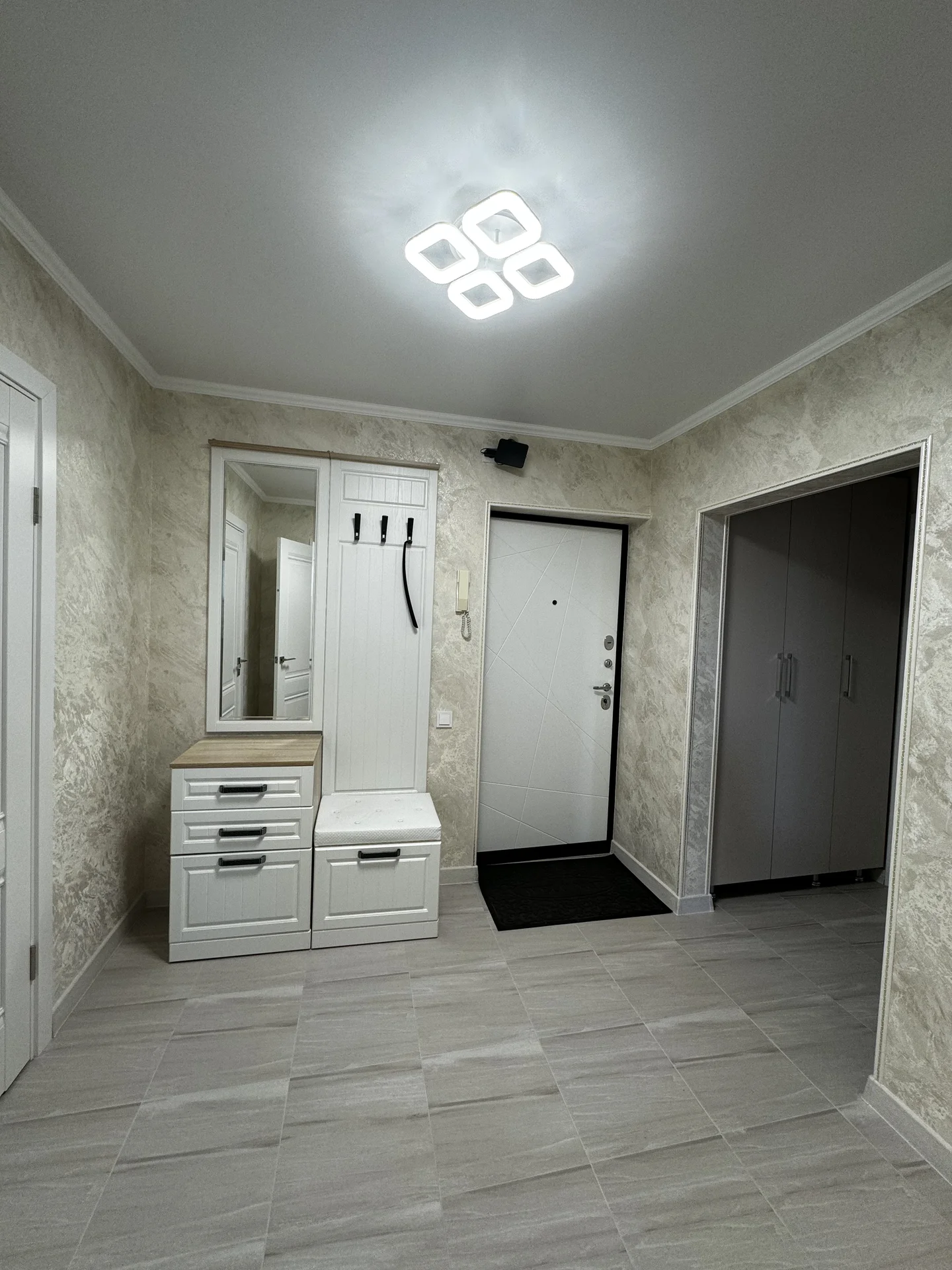 2-комнатная квартира, 50 м², посуточно от 3 суток - миниатюра 6