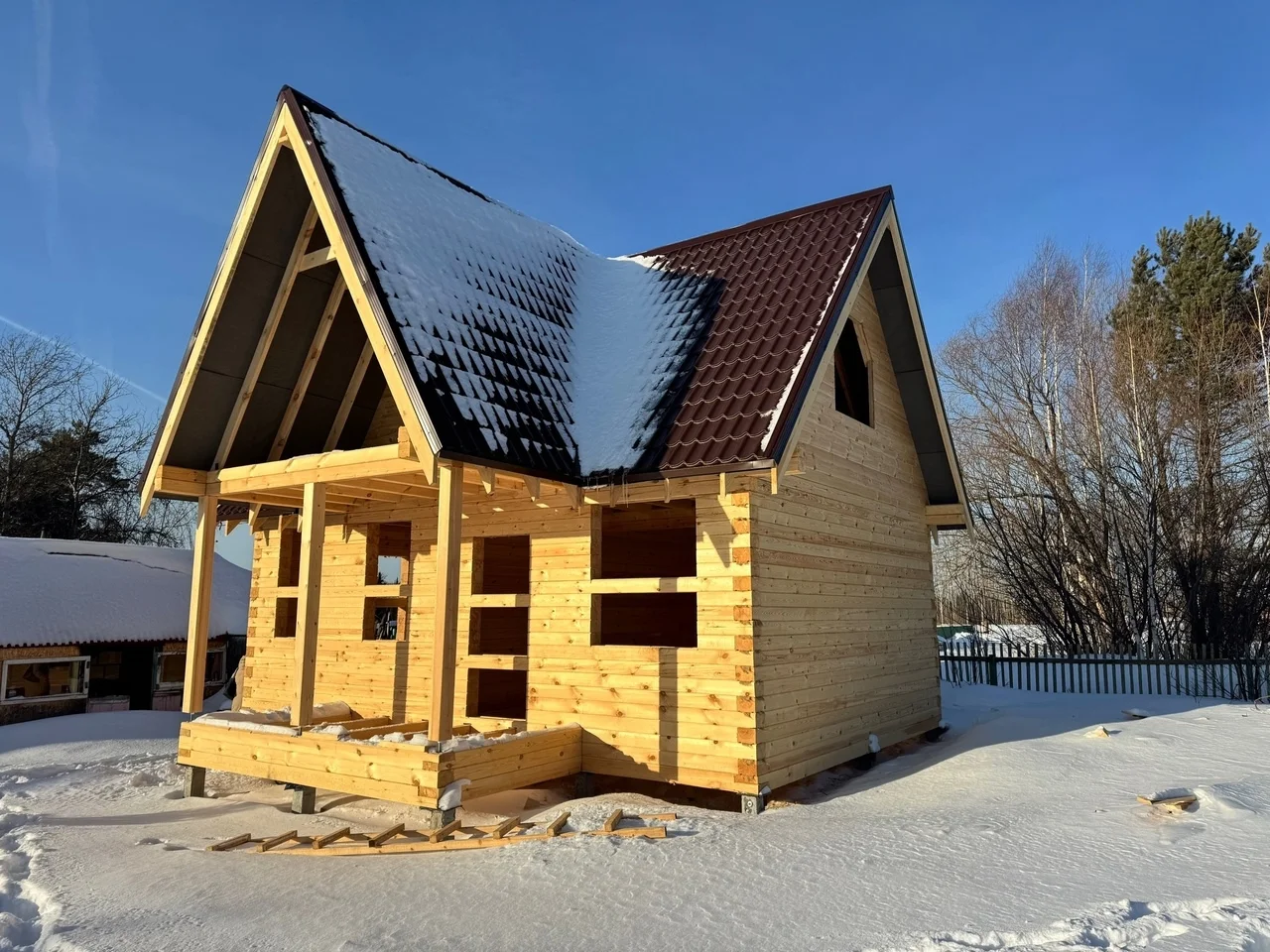 Дом из бруса 6х8 площадь 110м2 теплый и надежный на Ж/Б сваях - миниатюра 2