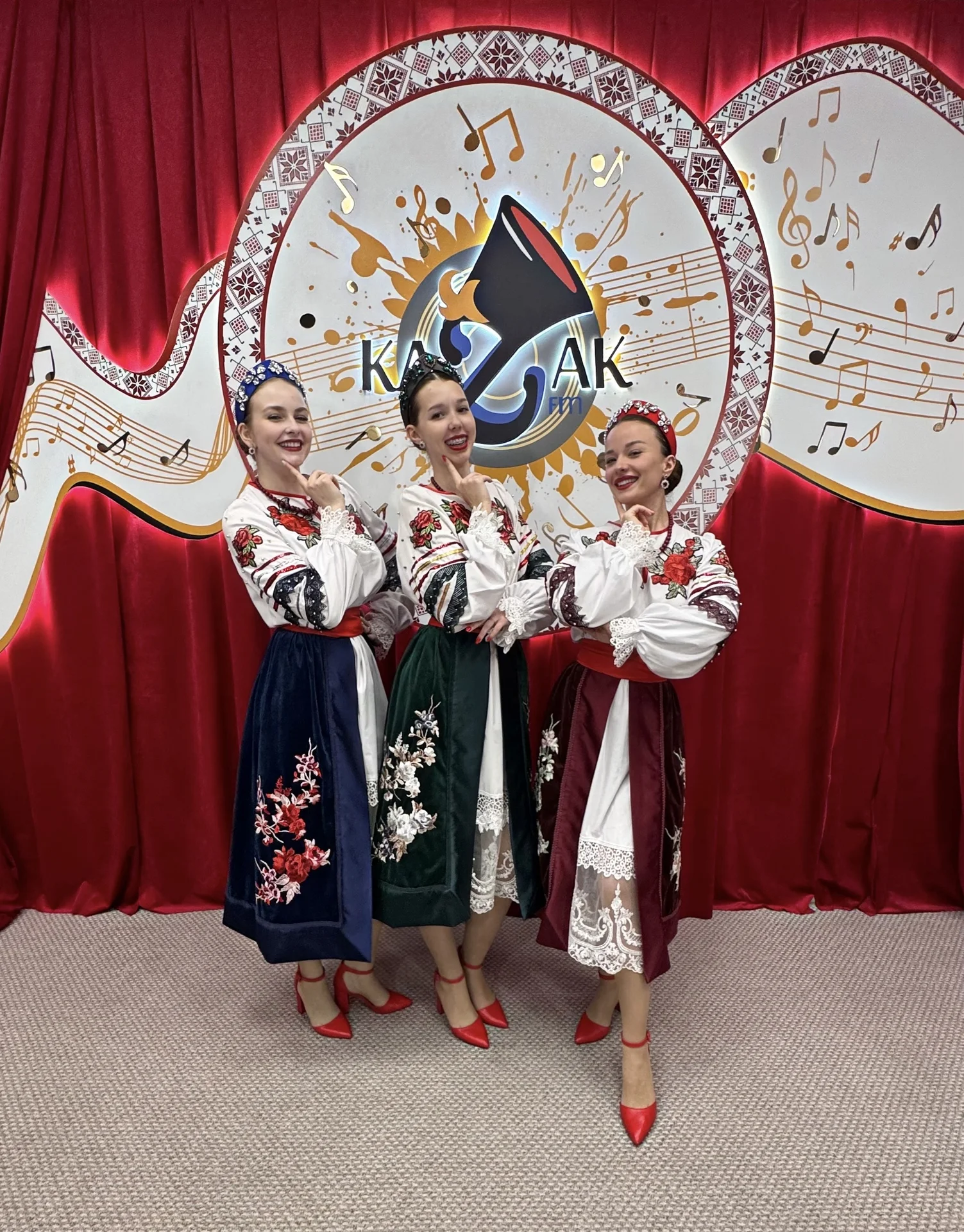 Казачий ансамбль, хор, артисты на праздник - миниатюра 19