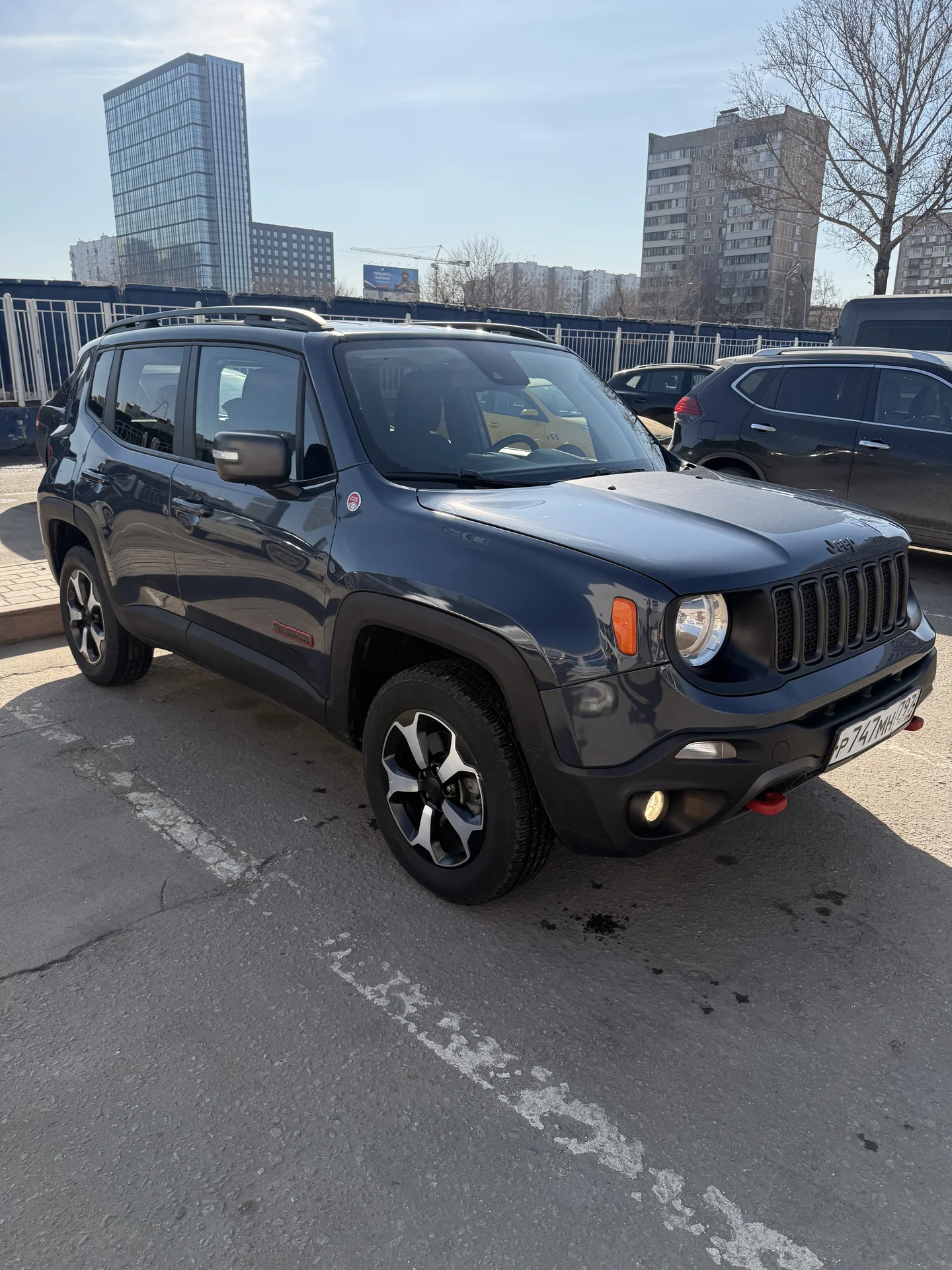 Автомобиль Jeep Renegade 2021 года - миниатюра 2