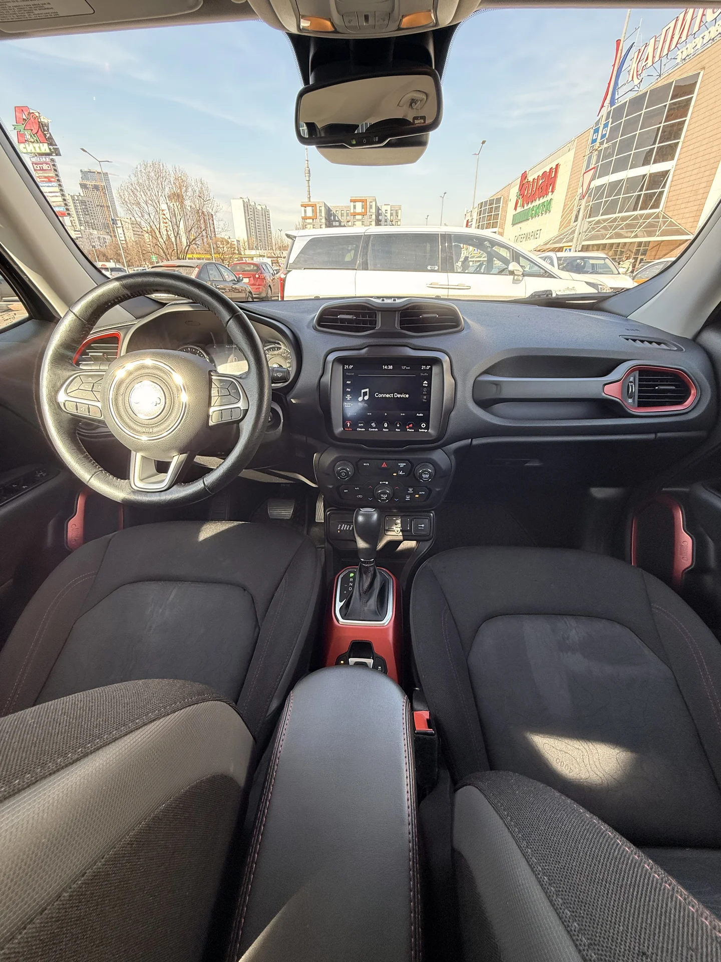Автомобиль Jeep Renegade 2021 года - миниатюра 5