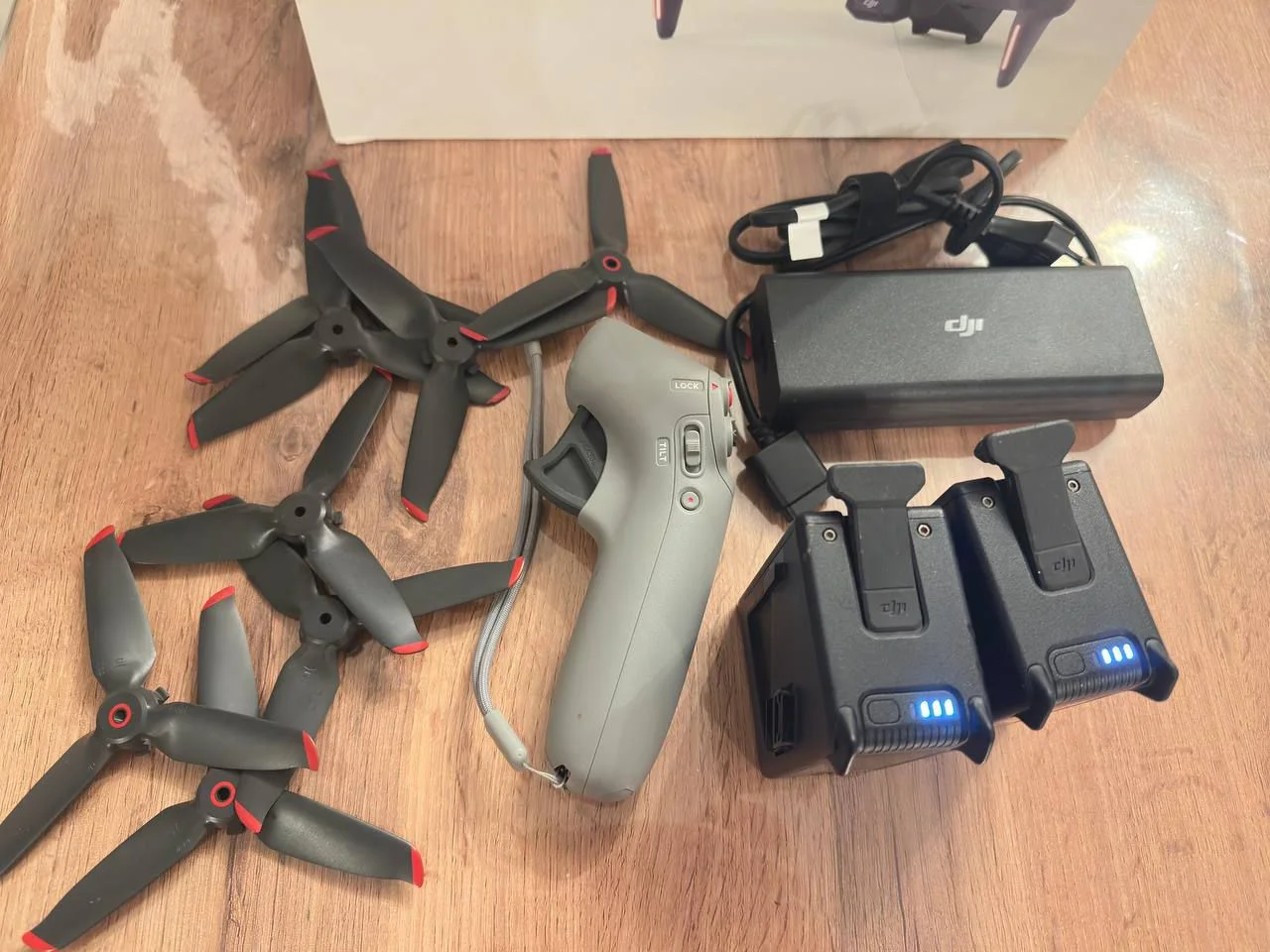 Dji fpv акб, зарядка, moution controller - изображение 1