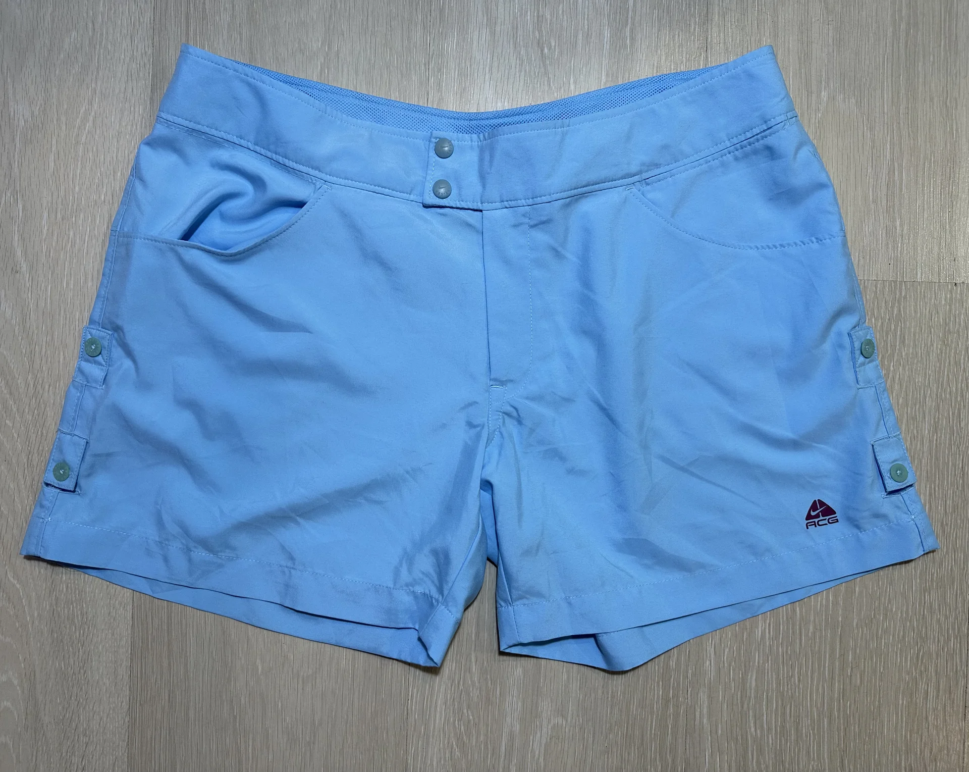 Женские шорты Nike ACG Vintage 36 - миниатюра 6