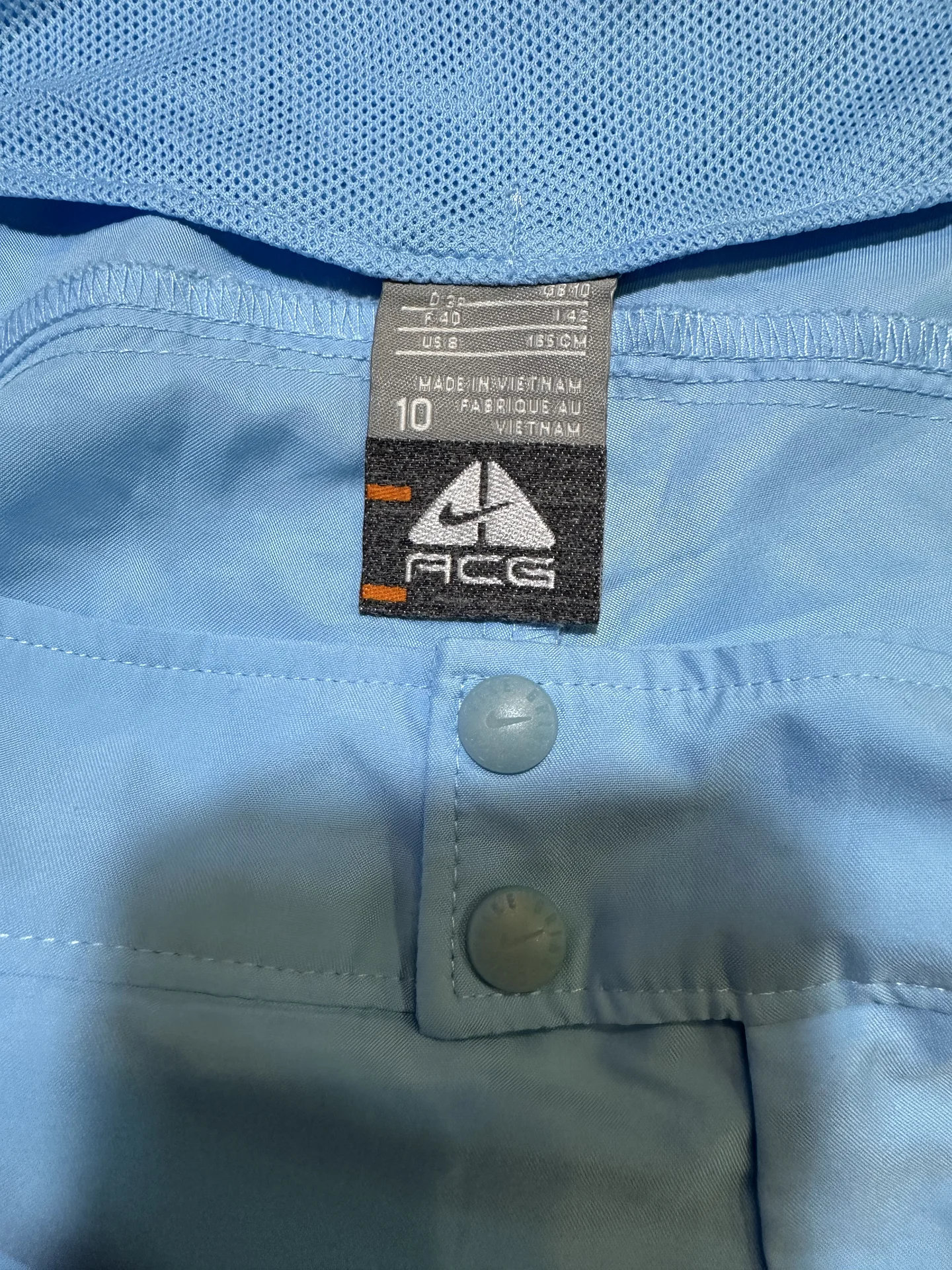 Женские шорты Nike ACG Vintage 36 - миниатюра 9