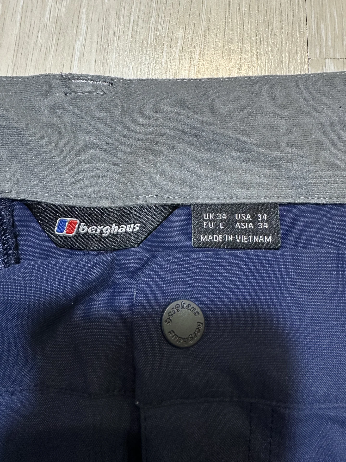 Туристические мужские шорты Berghaus 34 - миниатюра 7