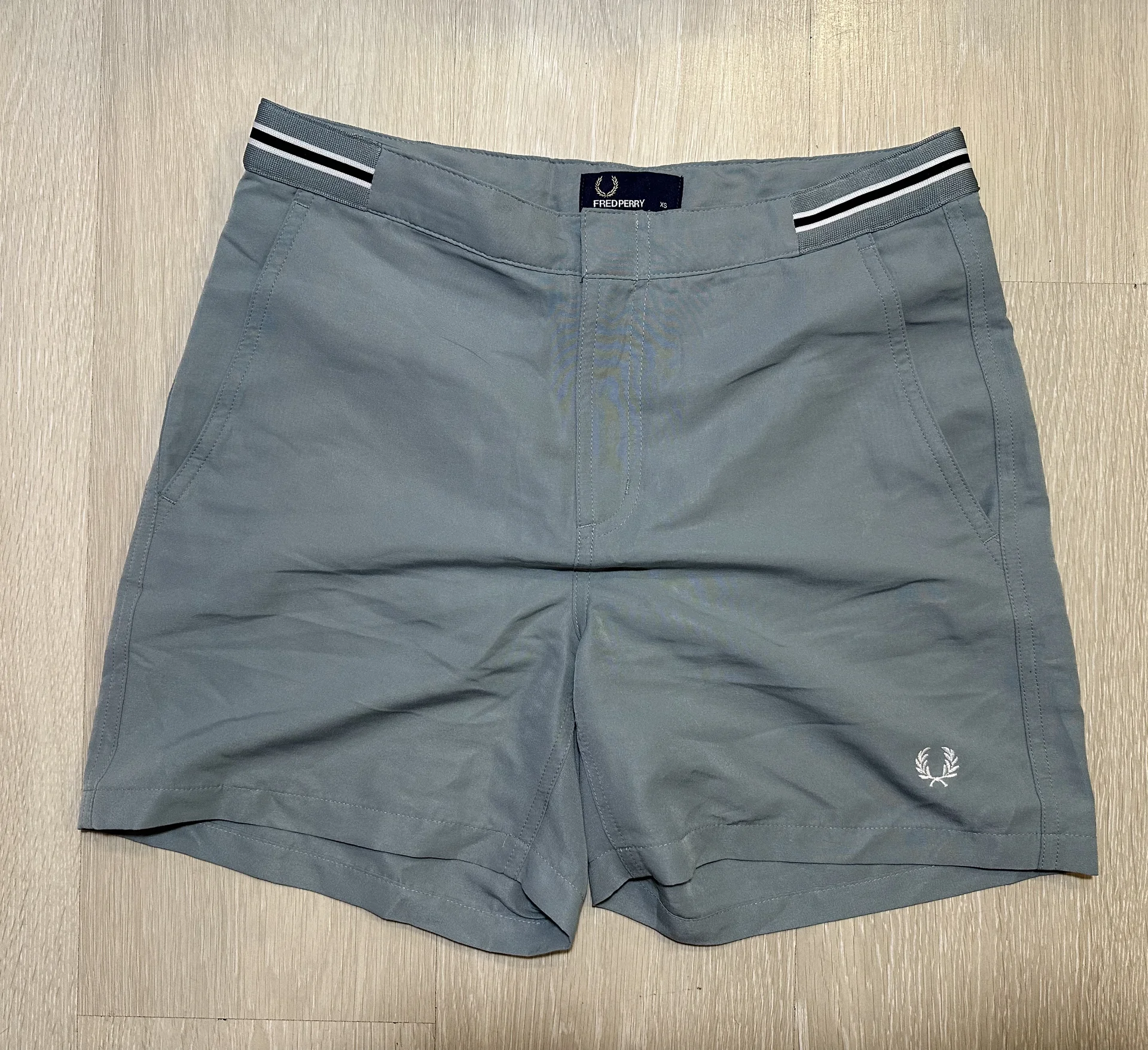 Шорты Fred Perry XS - миниатюра 2