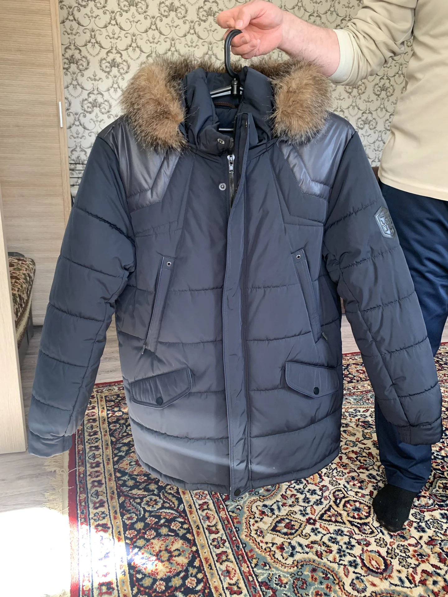Пуховик новый 54р-р - изображение 1