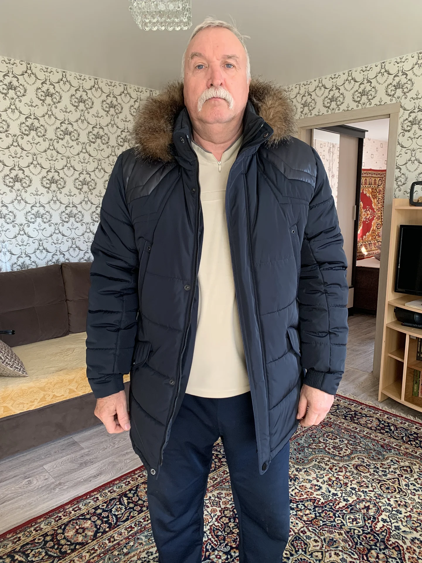 Пуховик новый 54р-р - миниатюра 5